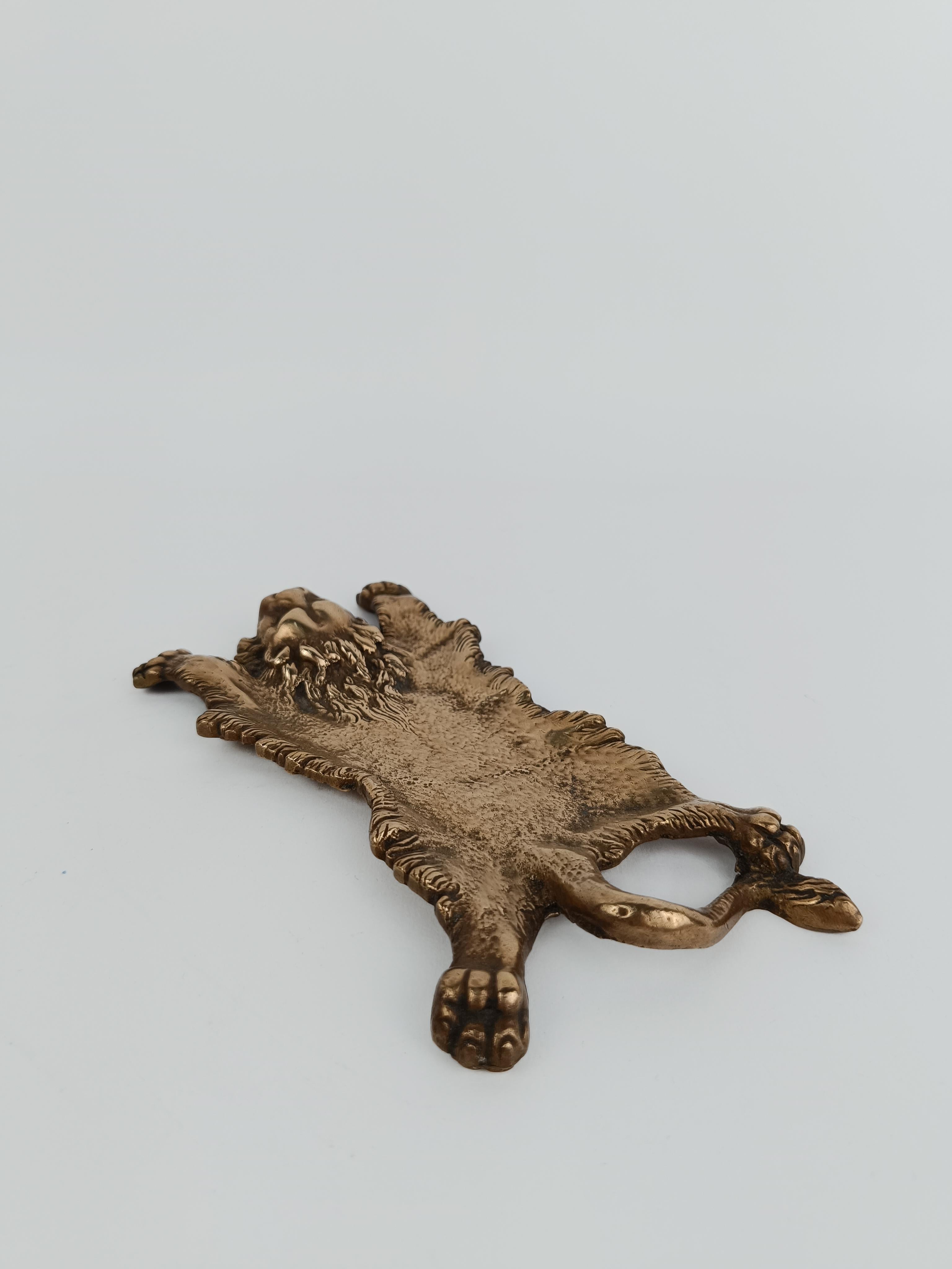 Vintage Brass Ashtray Depicting the Mythological Nemean Lion Skin, Italy 1970s For Sale 5