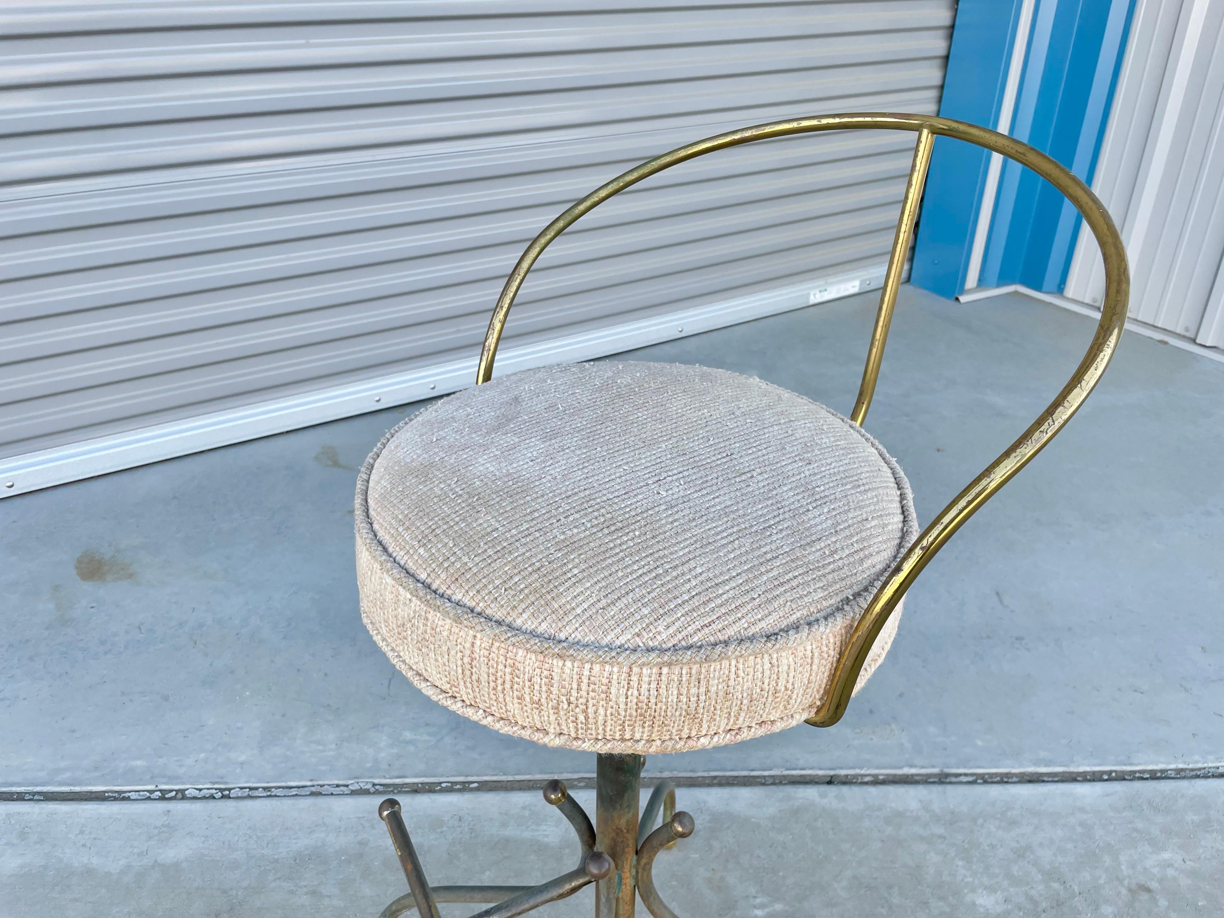 Tabouret de bar vintage en laiton de Charles Hollis Jones en vente 4