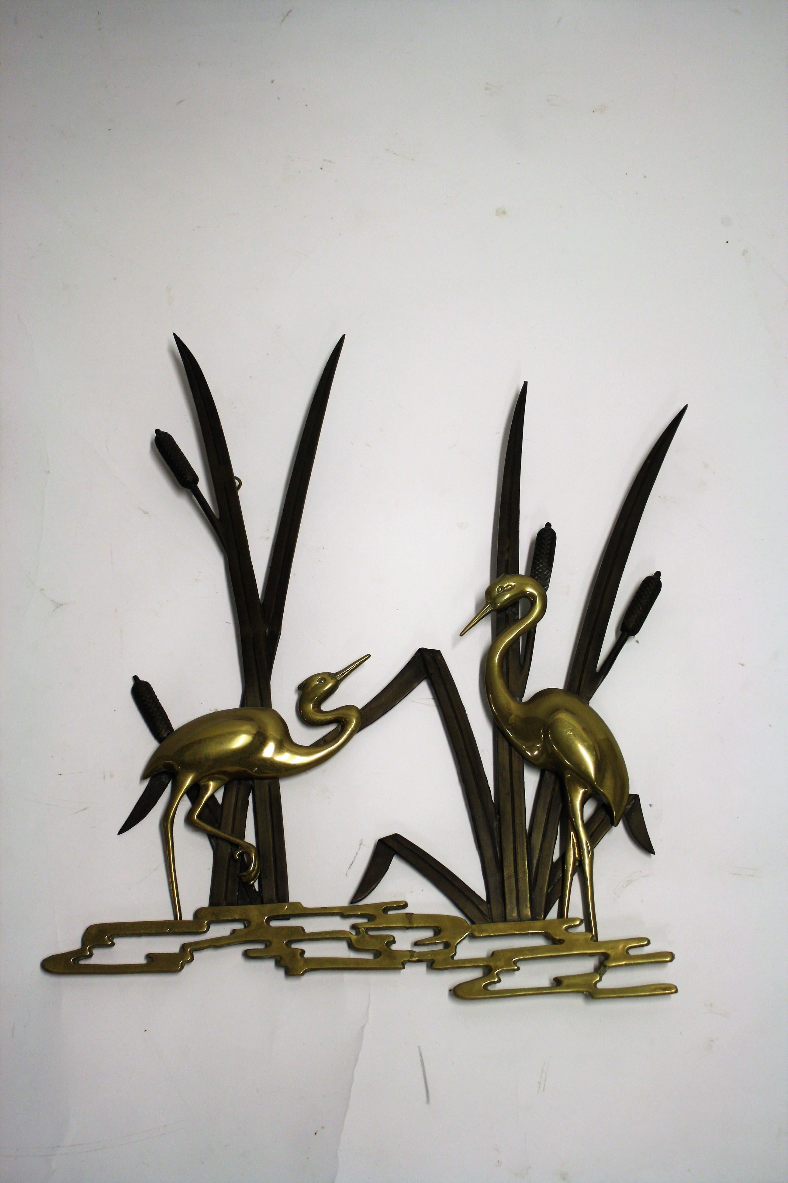 Midcentury brass heron bird sculpture.

Beautiful Minimalist design.

Good condition.

Belgium, 1970s.

Measures: Height 56cm/22.04