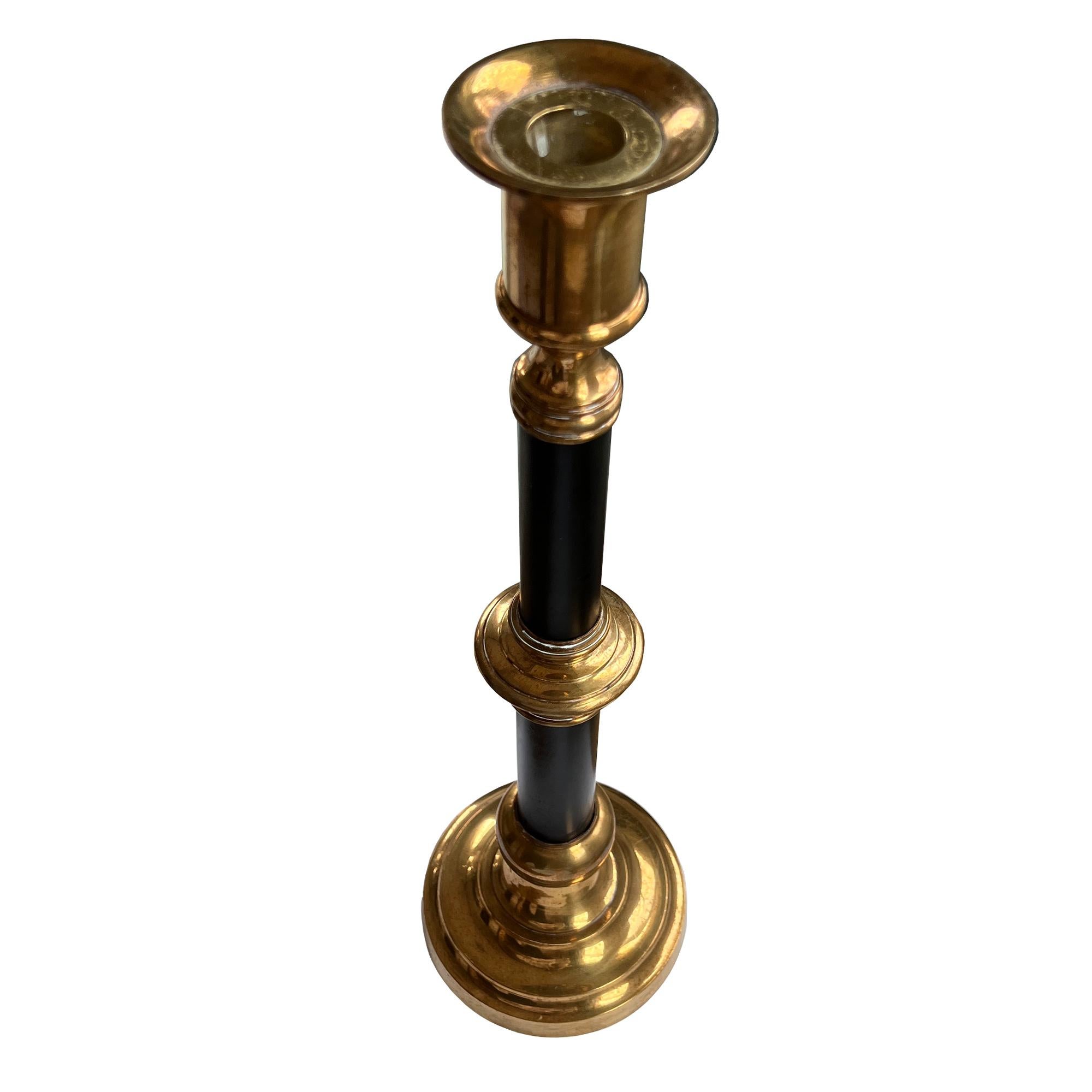 Candeliere neoclassico d'epoca in ottone e smalto nero - metà secolo moderno in vendita 1