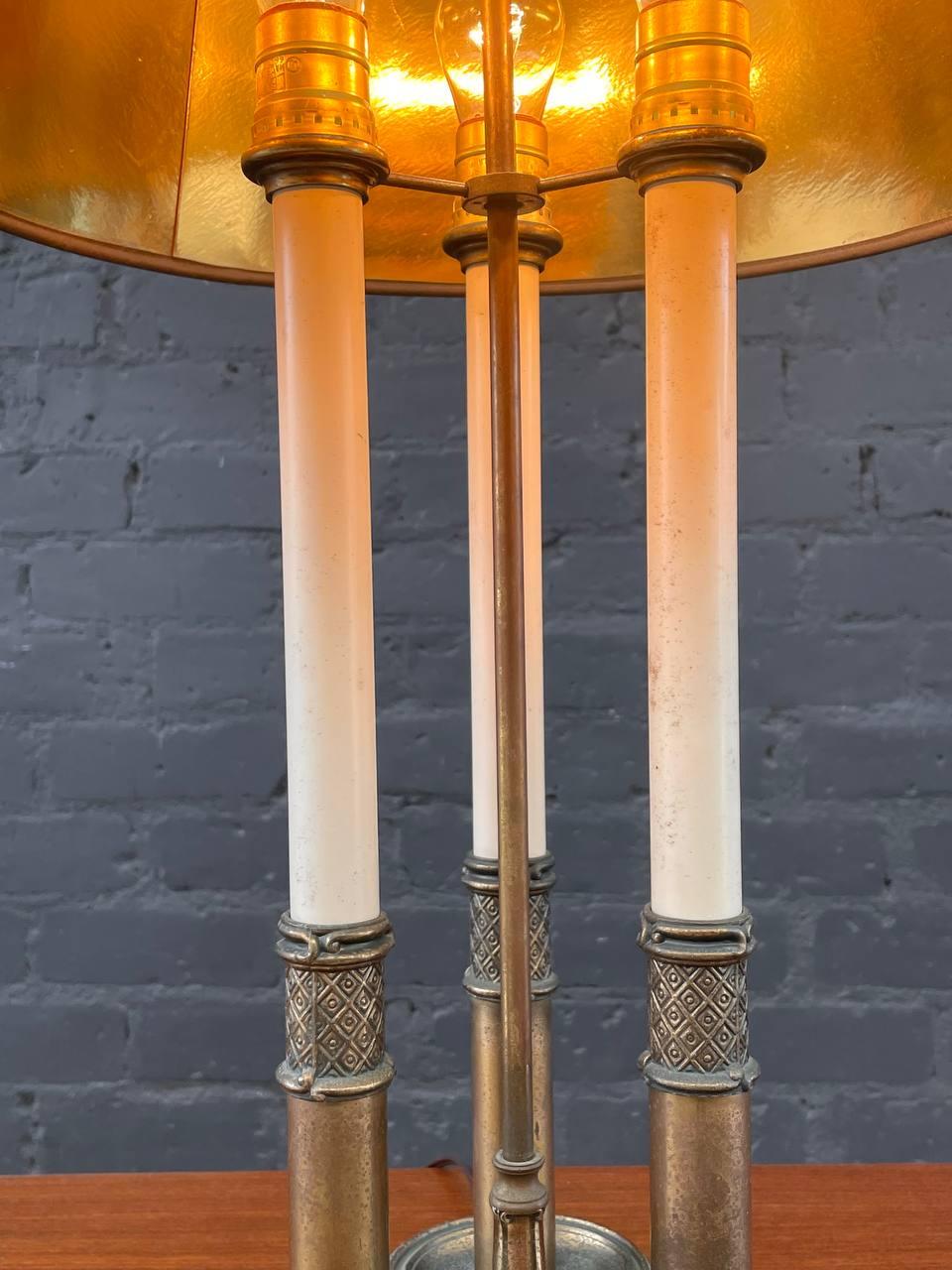Laiton Lampe de table vintage en laiton Bouillotte style chandelier par Stiffel en vente