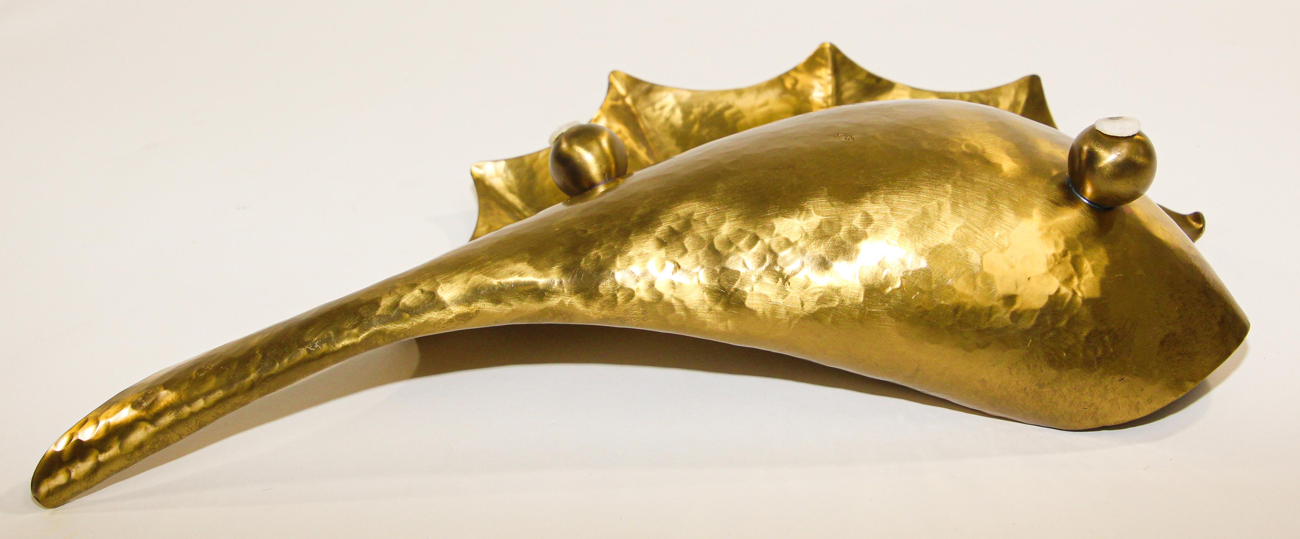 Hand-Crafted Vintage Brass Bowl in the Shape of a Large Leaf, Italy, circa 1950 For Sale