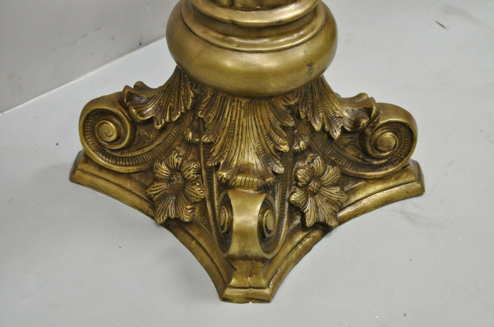 20ième siècle Vintage Brass Bronze Fluted Corinthian Column Classical Pedestal Plant Stand en vente
