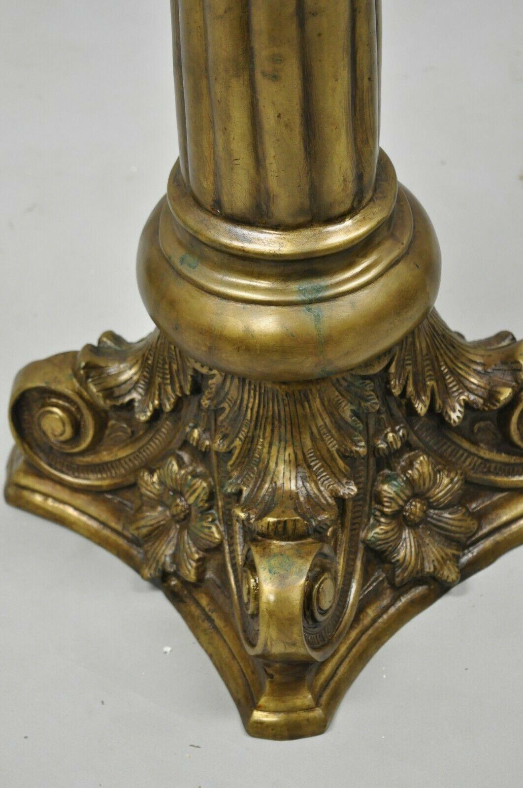 Vintage Brass Bronze Fluted Corinthian Column Classical Pedestal Plant Stand In Good Condition For Sale In Philadelphia, PA