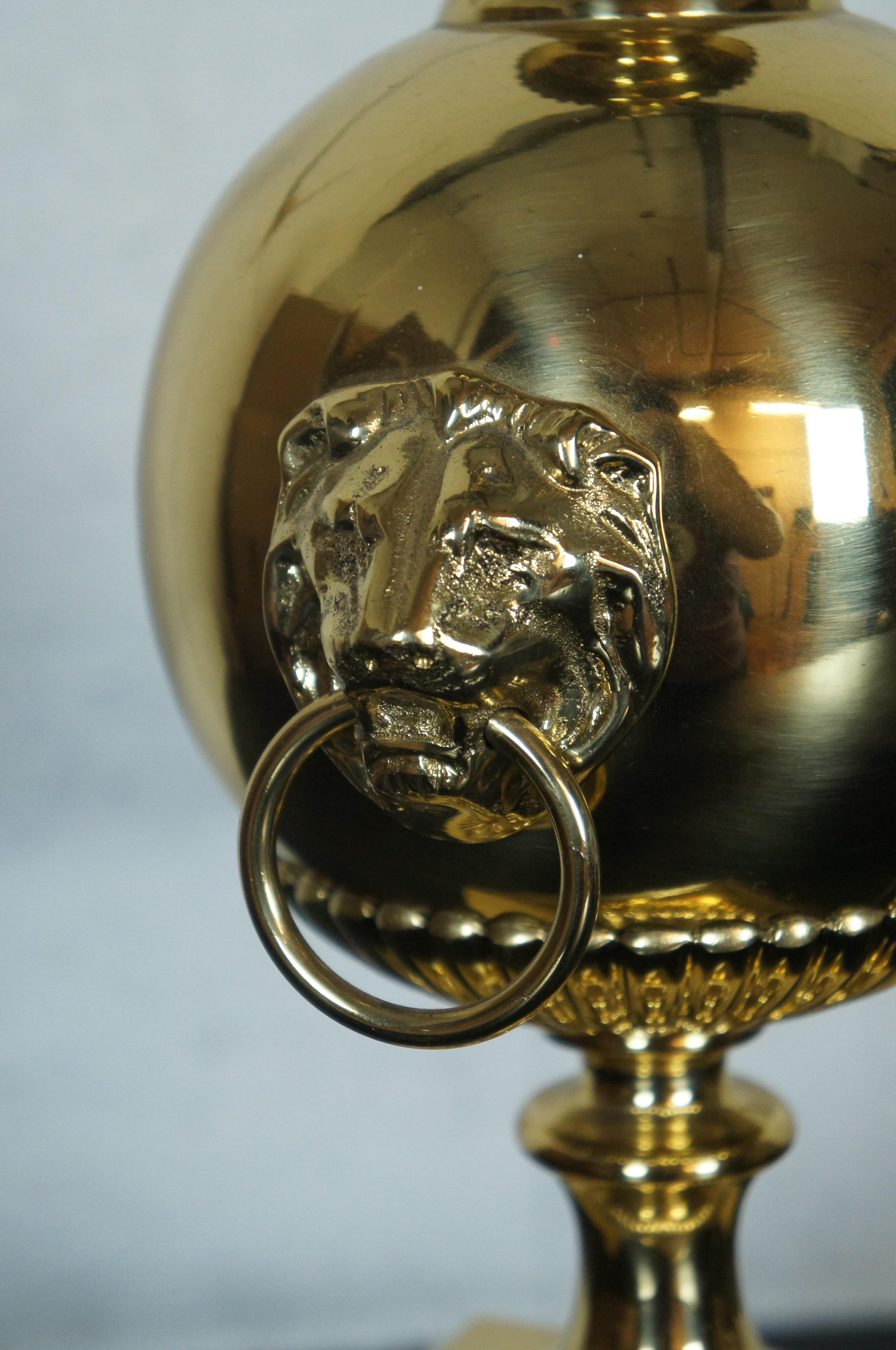 20ième siècle Vintage Cannonball Lion Head Ring Knocker Trophy Urn Table Lamp 20