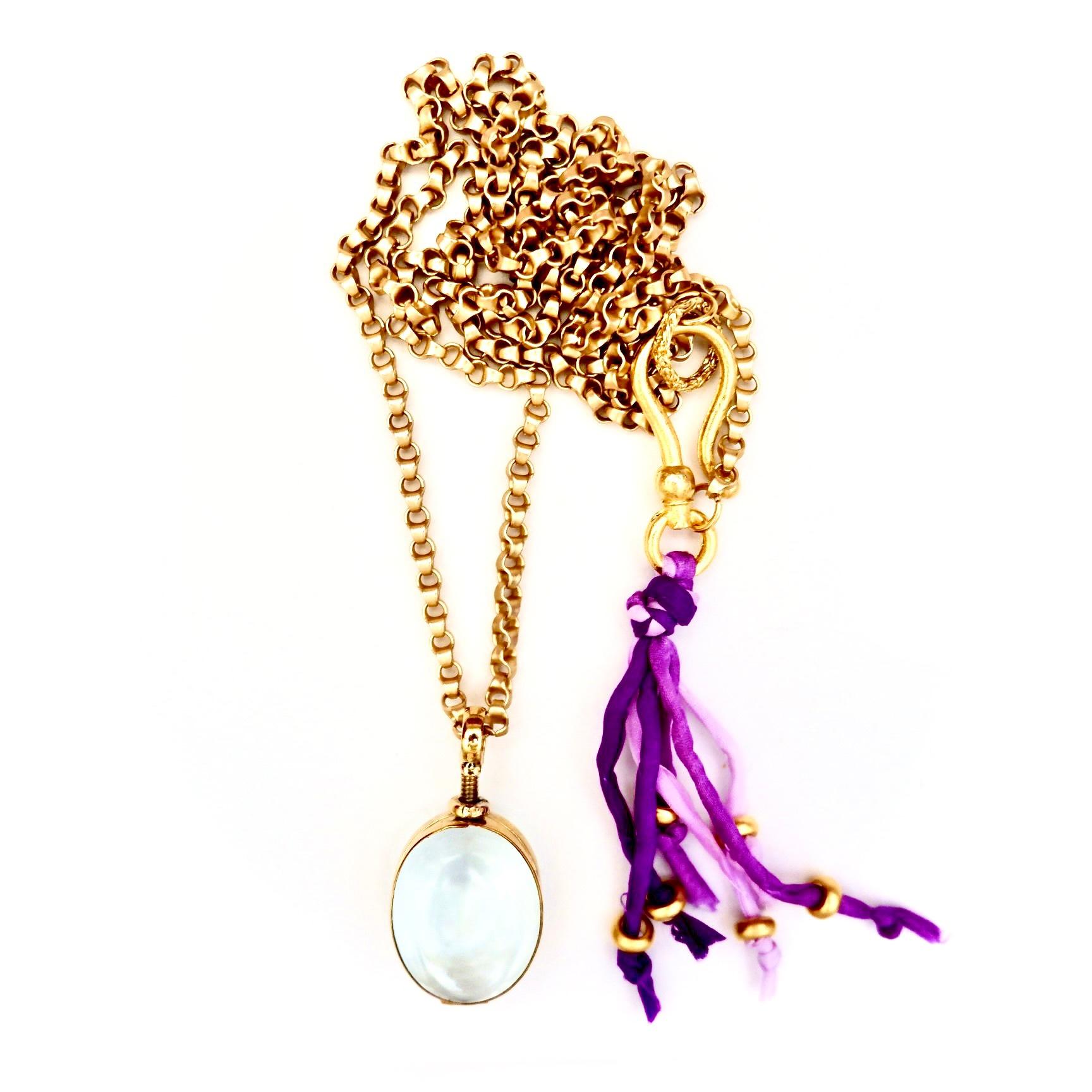 Women's Vintage Brass Chain Vintage Glass Oval Locket Necklace For Sale