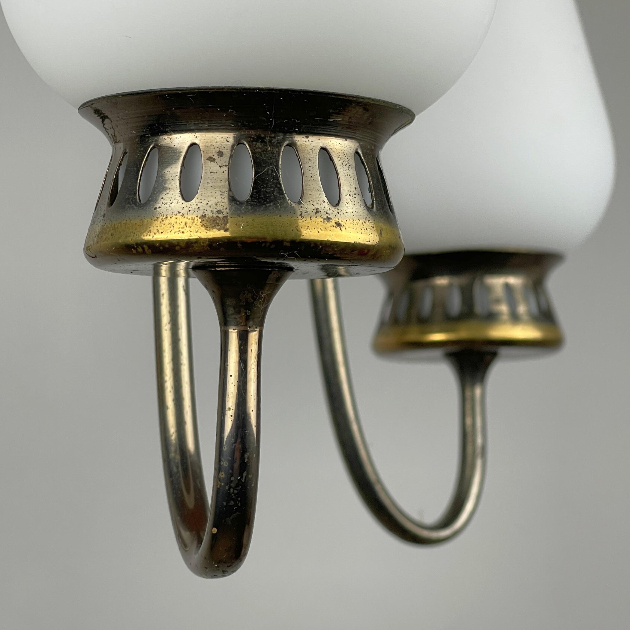 Vintage Brass Chandelier, Italy, 1960s In Good Condition For Sale In Miklavž Pri Taboru, SI