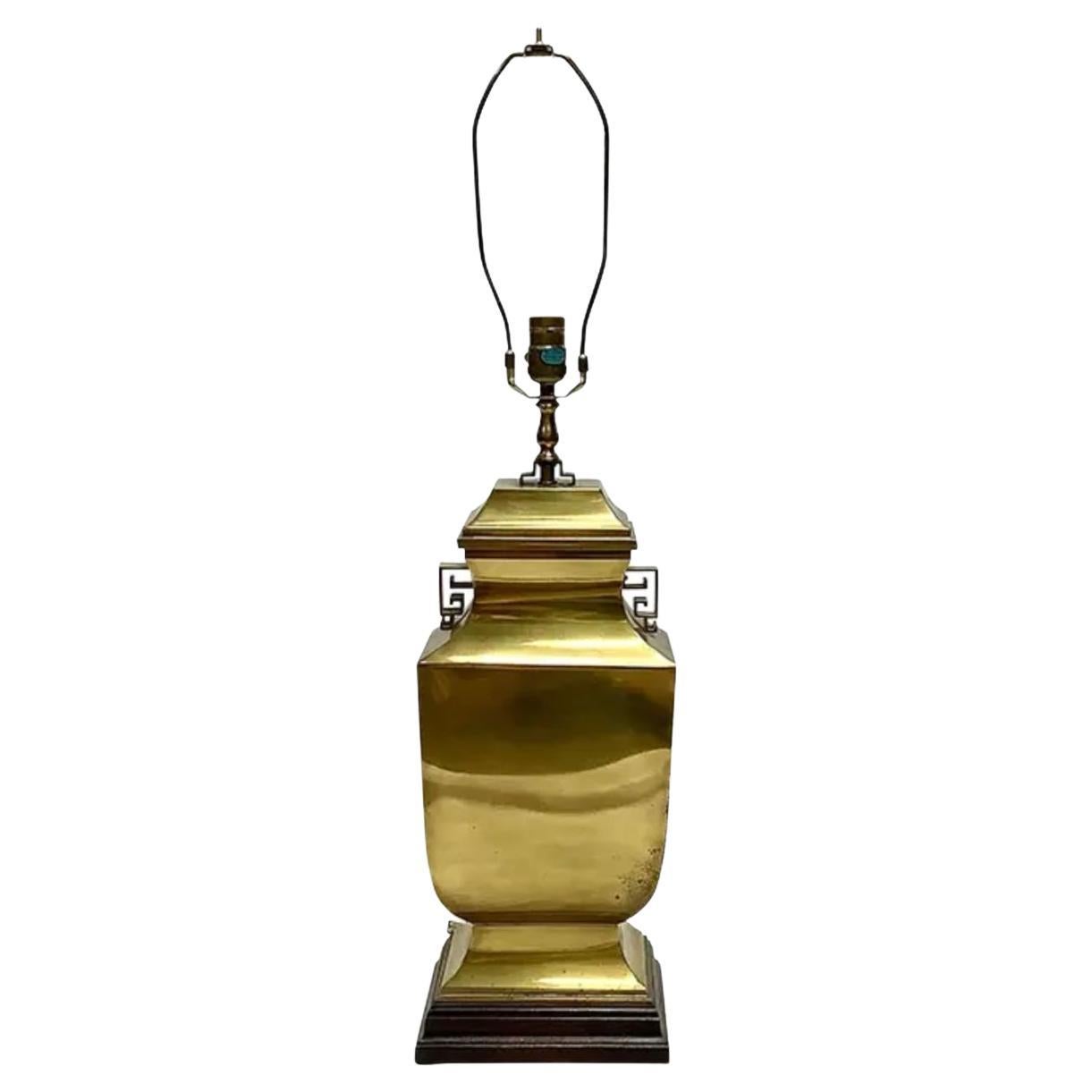Vintage Brass Chinoiserie Table Lamp In Good Condition For Sale In Bradenton, FL