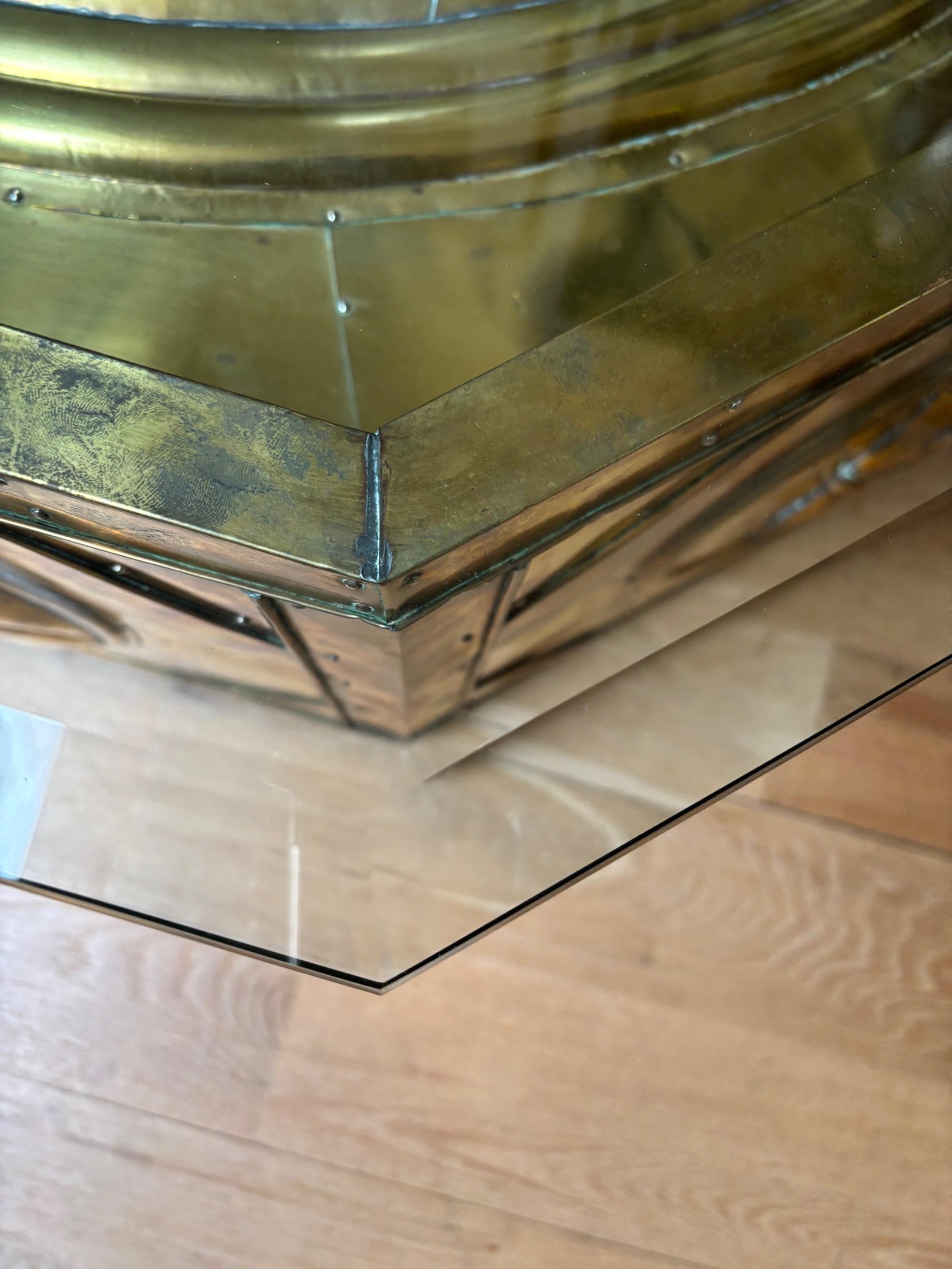 Table octogonale Moon de Sergio Bustamante, circa 1970 en vente 3