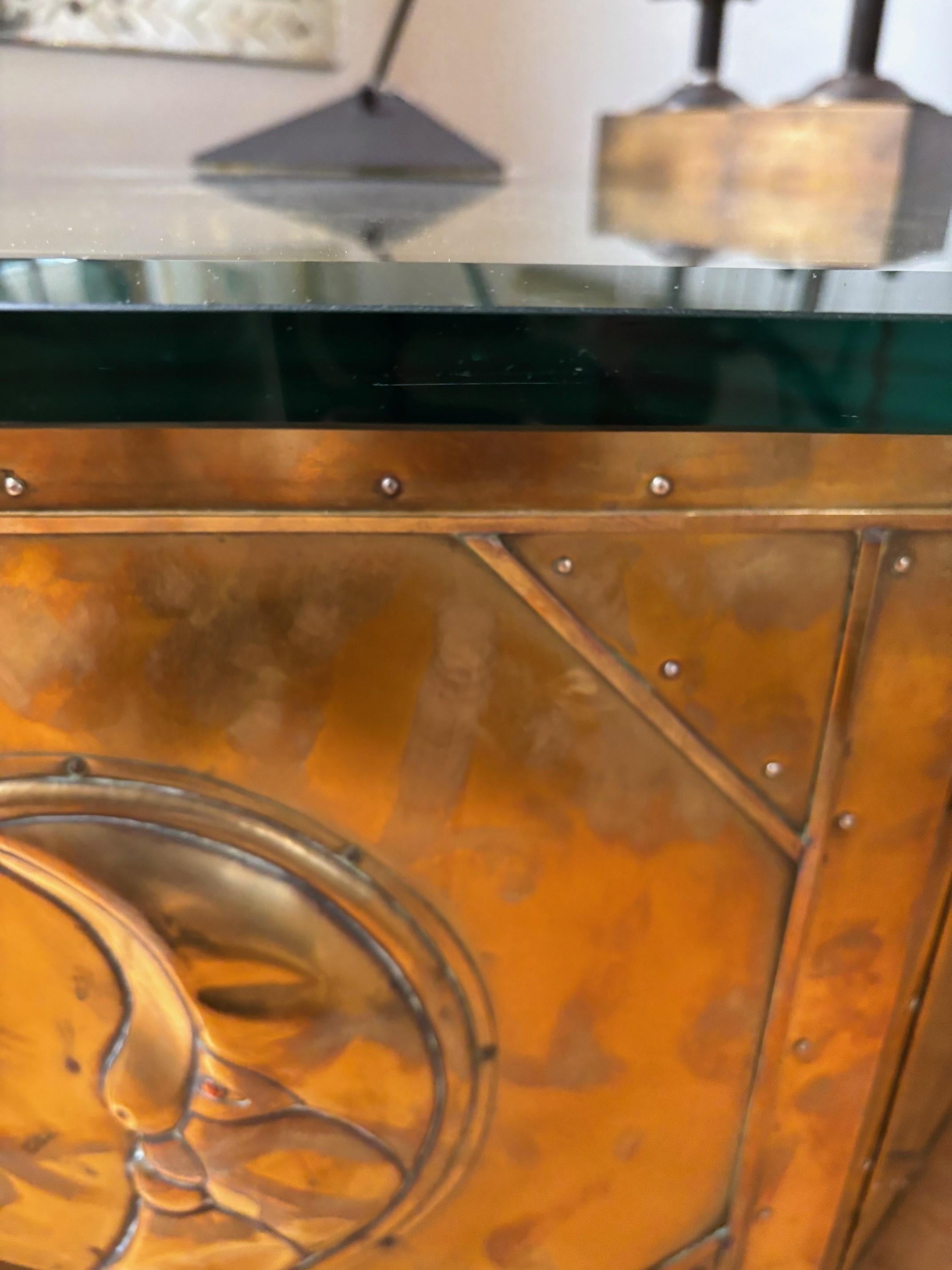 20ième siècle Table octogonale Moon de Sergio Bustamante, circa 1970 en vente