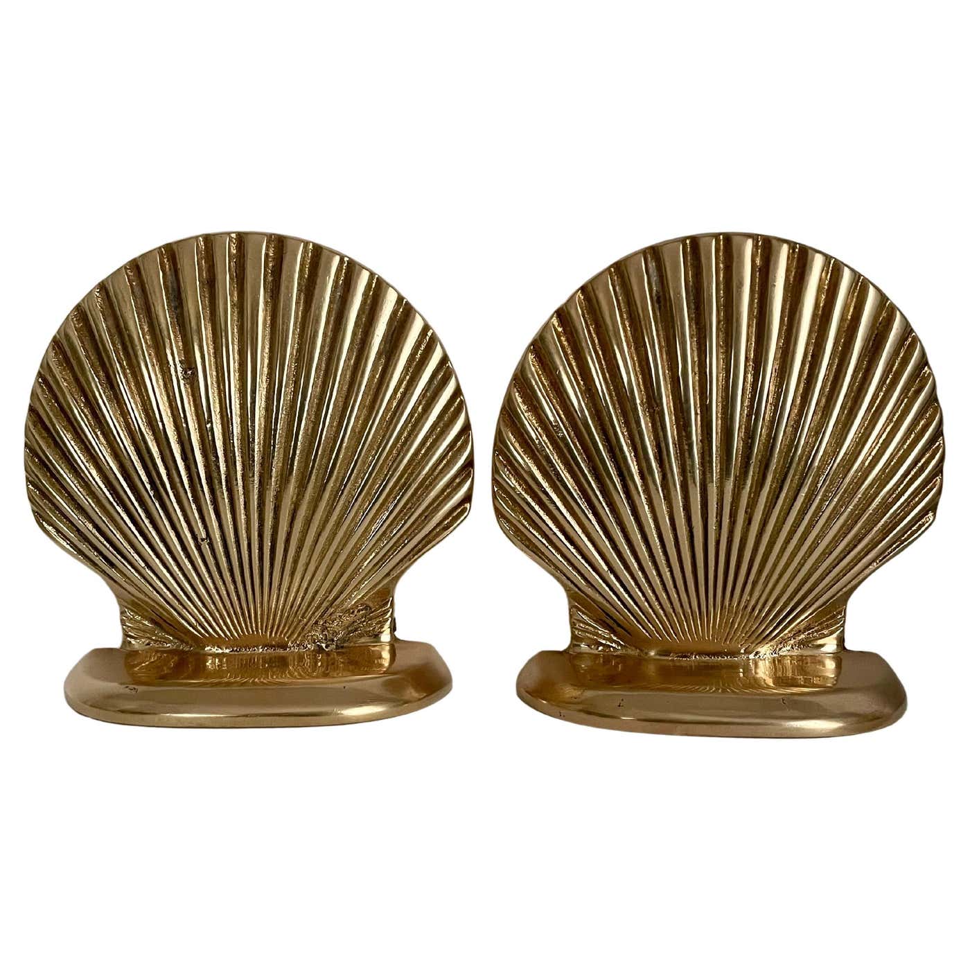Vintage Brass Clam or Scallop Shell Seashell Bookends For Sale at 1stDibs