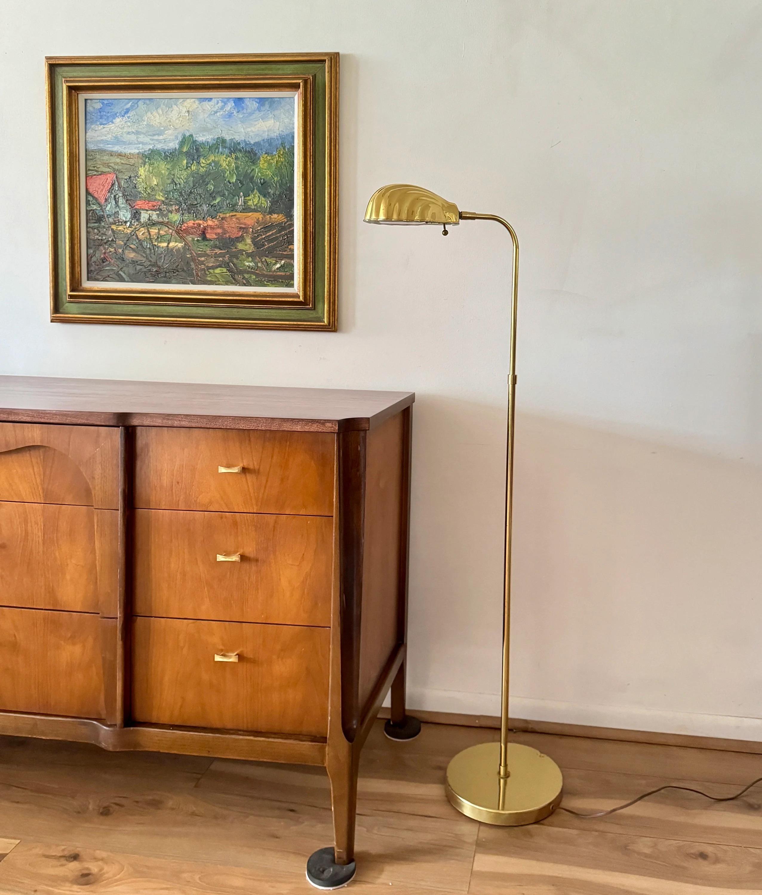 Vintage Brass Clam Shaped Floor Reading Lamp Metal en venta
