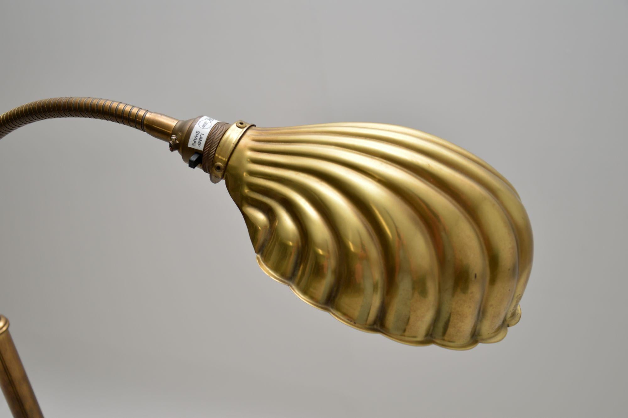 brass clam shell lamp
