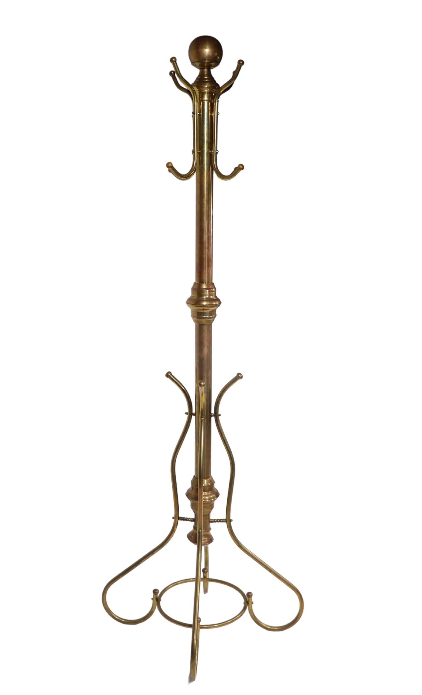 Vintage Brass Coat Tree Rack Having Eight Hooks at the Top  For Sale 1