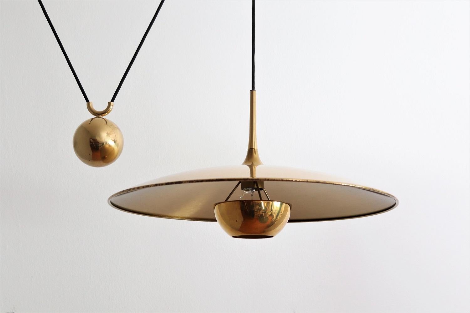 Vintage Brass Counterweight Pendant Light Onus 55 by Florian Schulz, 1970s 5