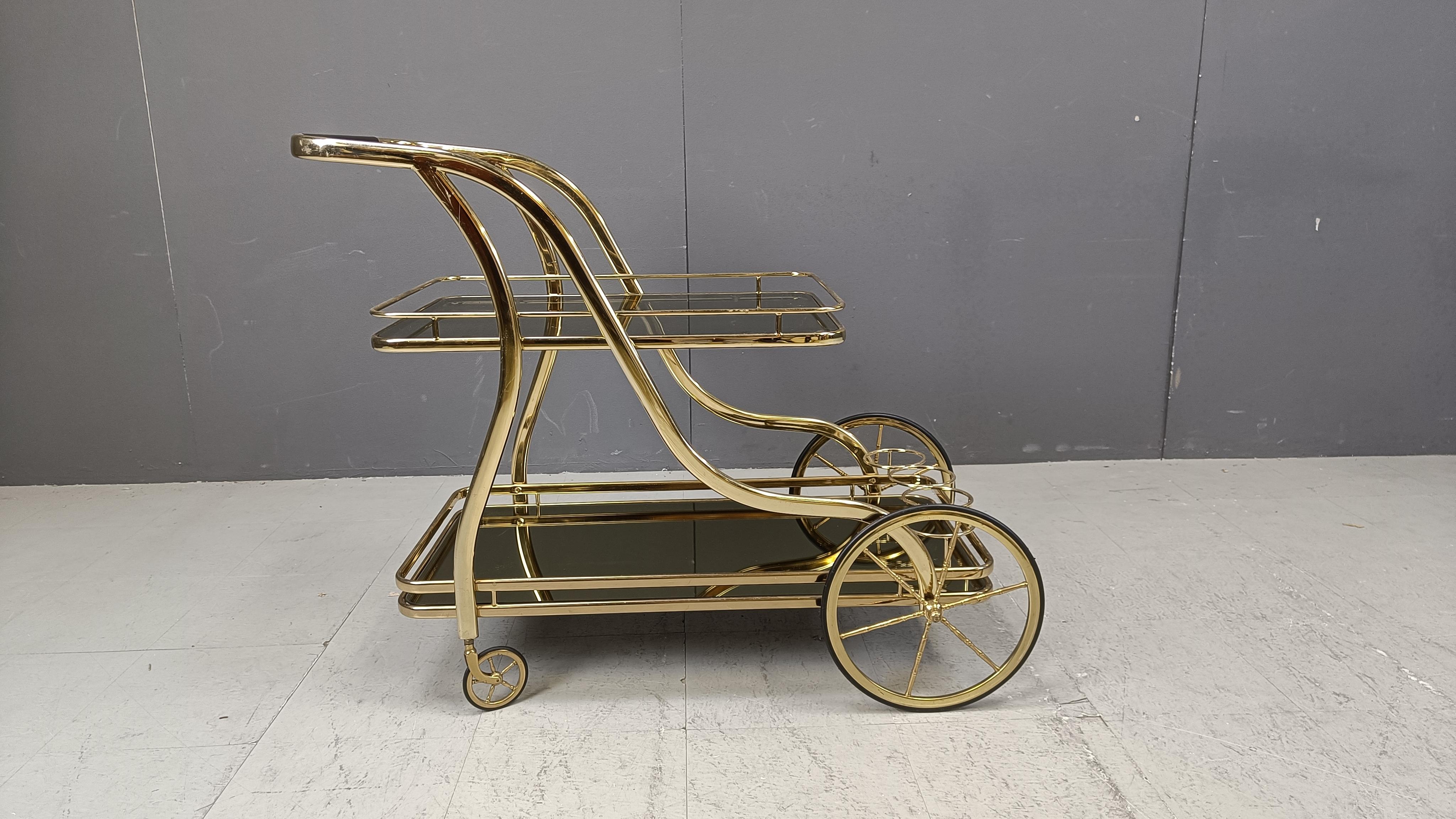 Chariot pour boissons vintage en laiton, années 1970 Bon état - En vente à Leuven, Vlaams Gewest