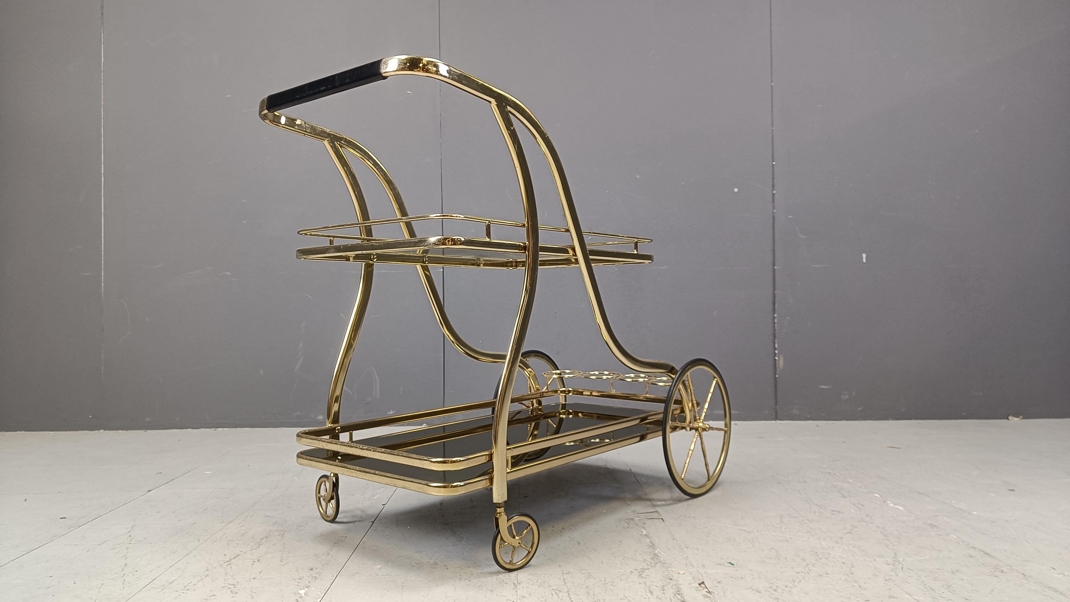 Chariot pour boissons vintage en laiton, années 1970 en vente 1