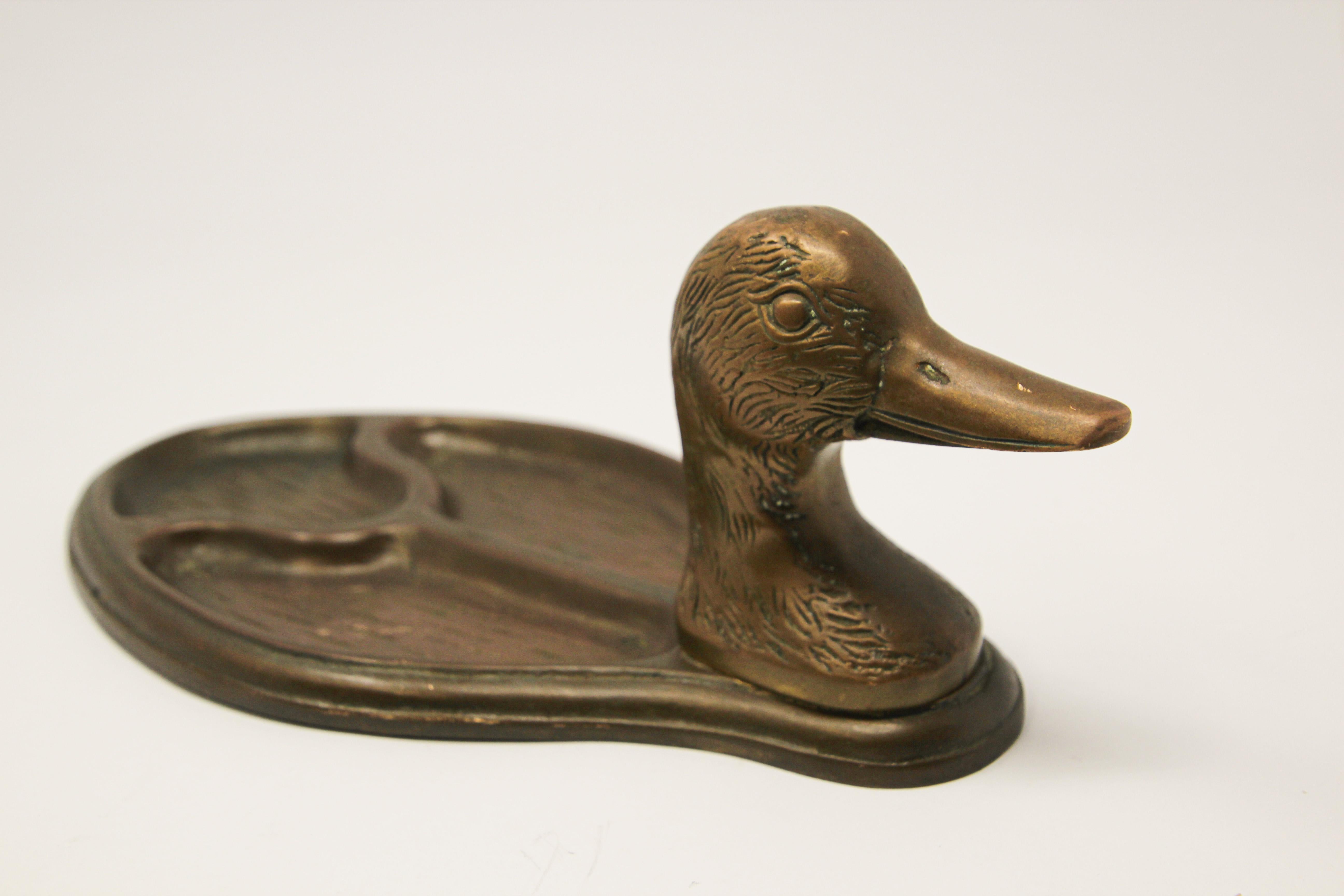 Vintage Brass Duck Head Vide Poche Trinket Valet Tray In Good Condition For Sale In North Hollywood, CA