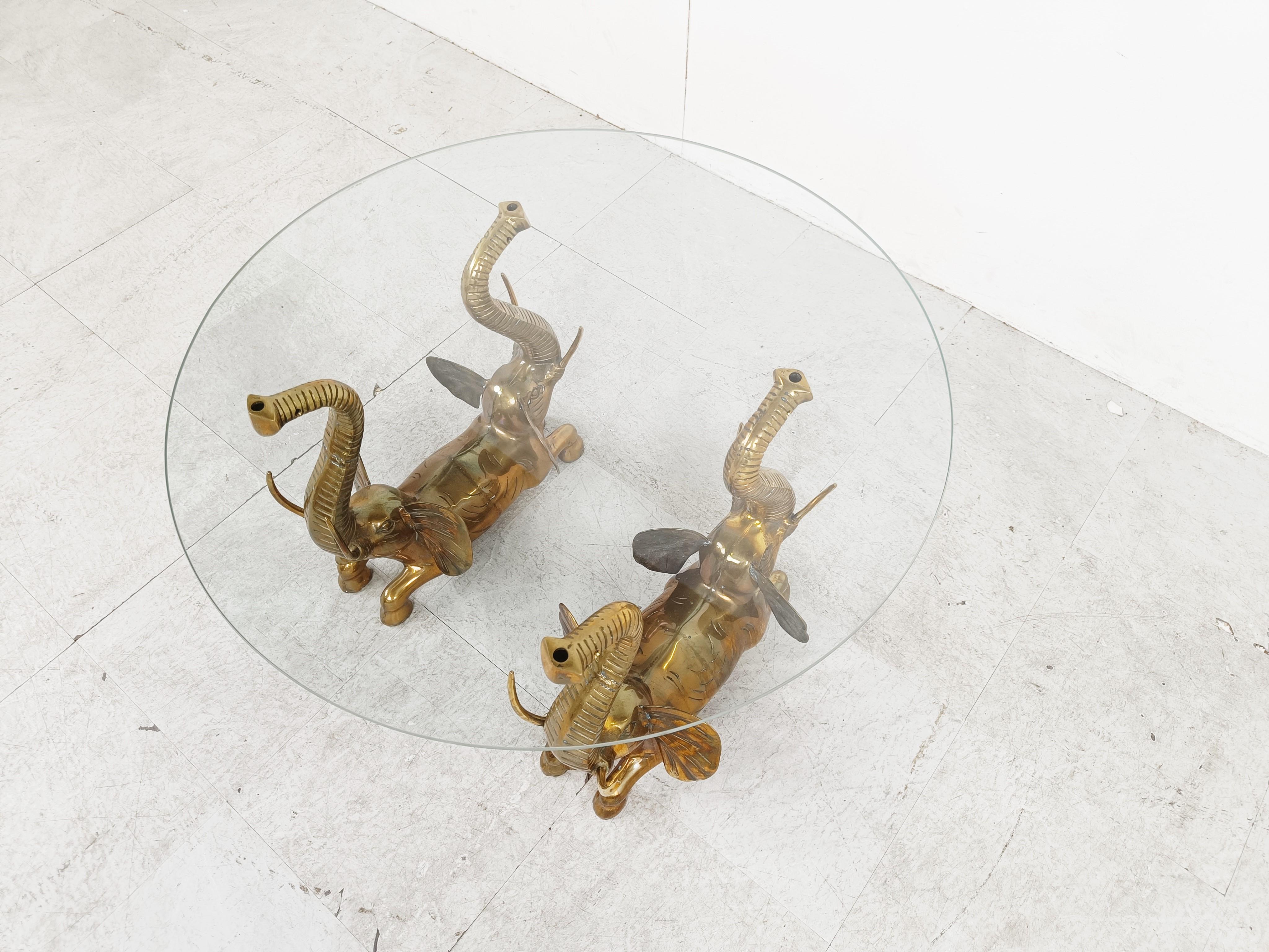 Table basse éléphant vintage en laiton, 1970 en vente 1