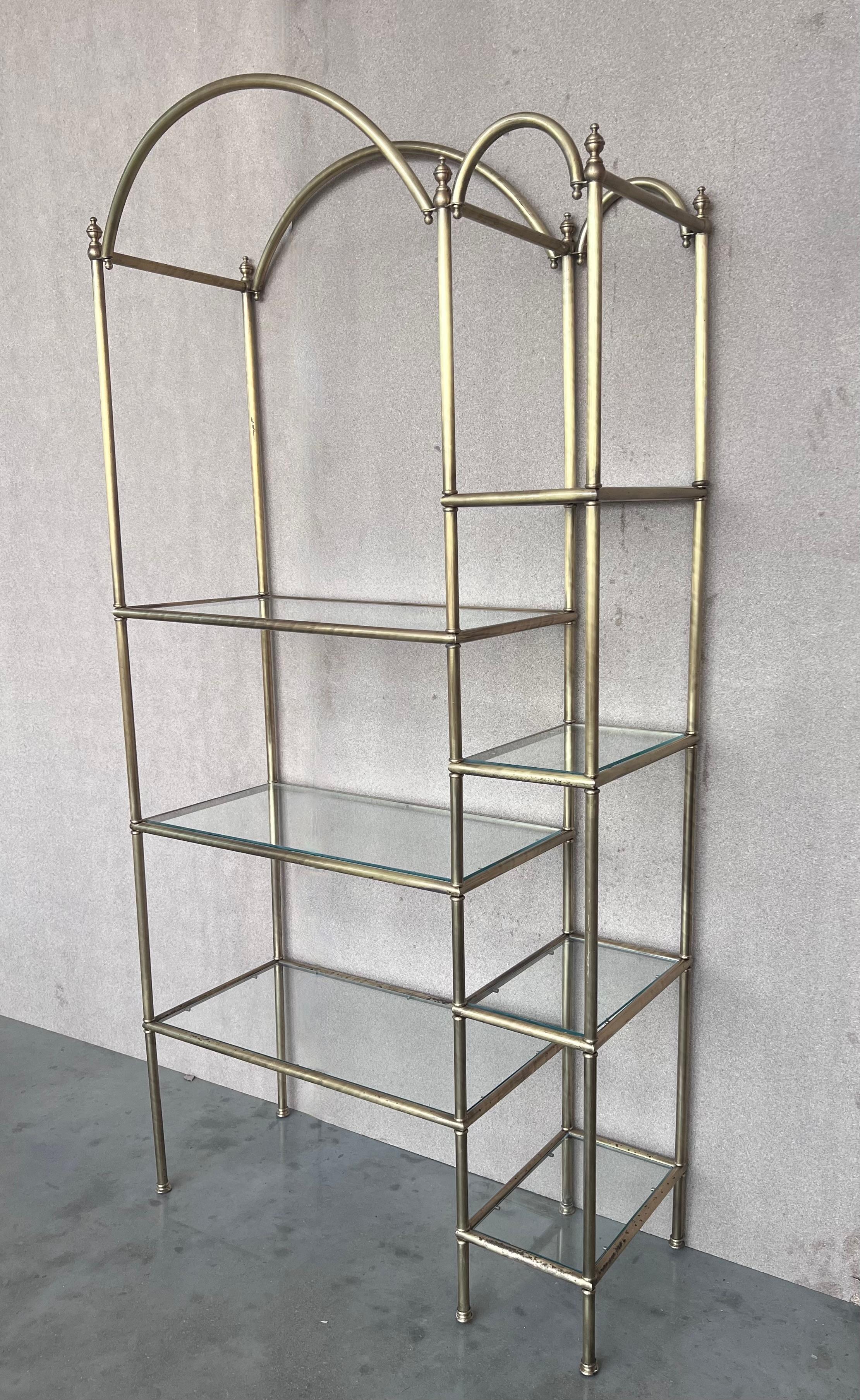 Vintage arched brass shelf shelves étagères. Chrome has been polished. Glasses are originals. 

The width is 29.92in + 9.44in 

.