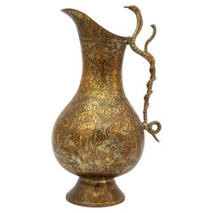 Brocca d'ottone vintage incisa con manico a serpente