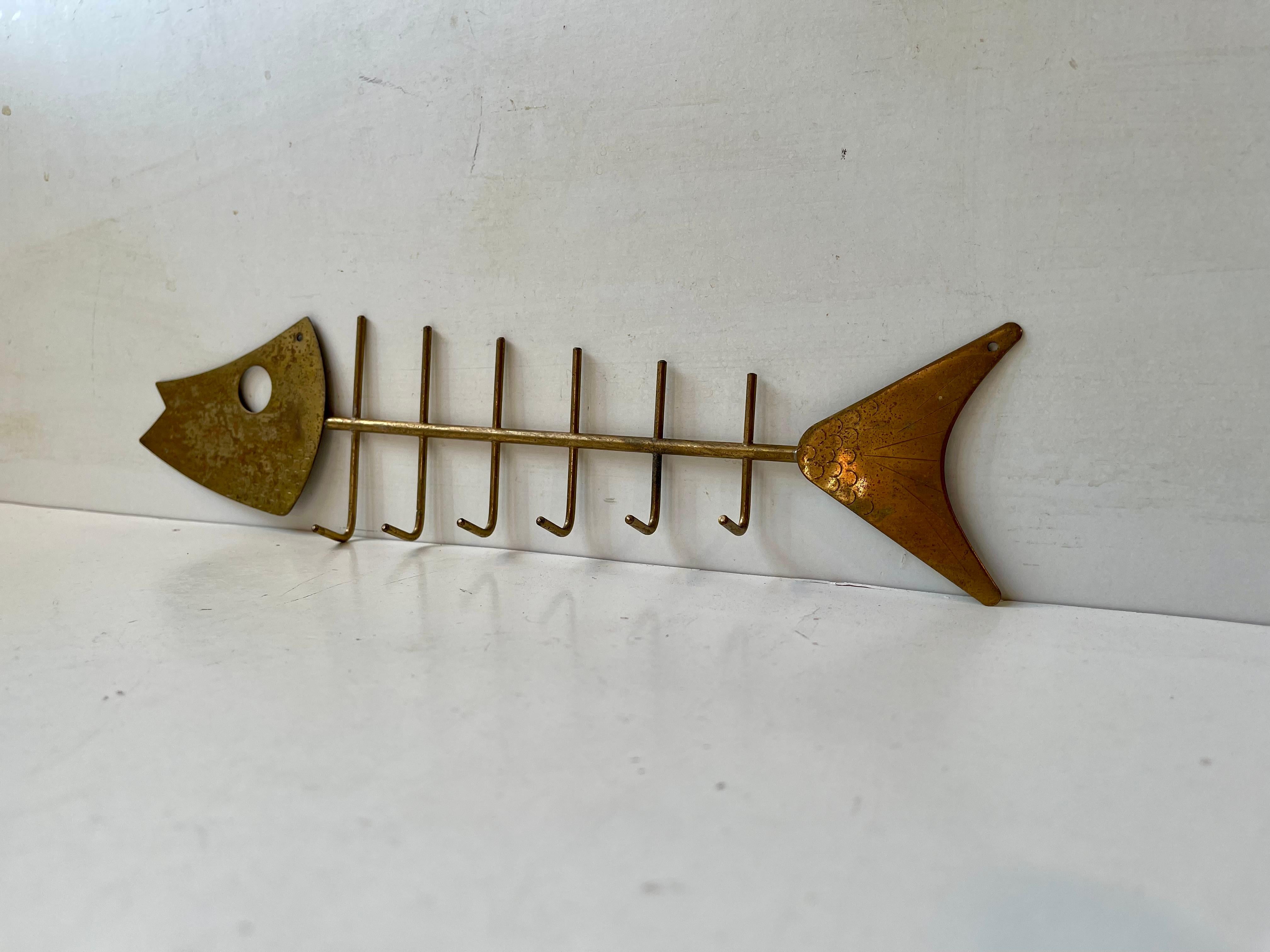 Porte-clés squelette de poisson en laiton dans le style de Walter Bosse, années 1960 Bon état - En vente à Esbjerg, DK