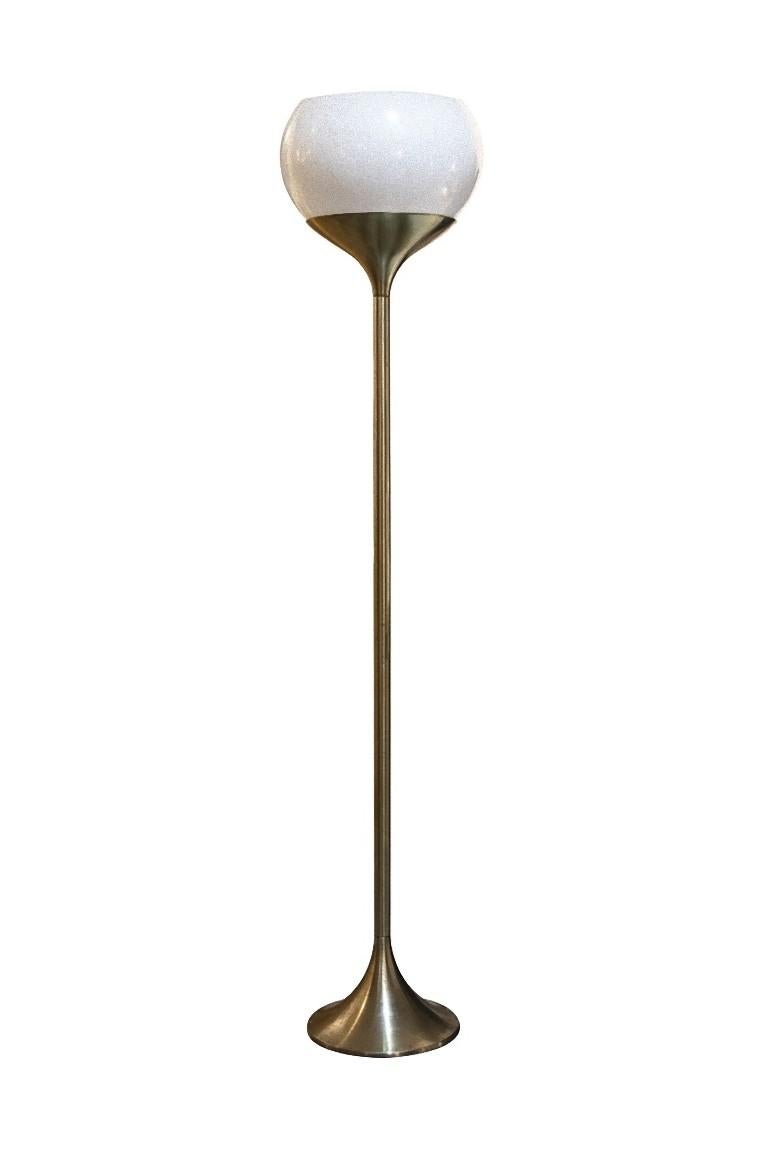 Brass floor lamp is an elegant lamp realized by Harvey Guzzini in the 1970s.

Made in Italy.

Very beautiful decorative floor lamp realized in Plexiglas and brass.

Mint conditions. 

Vintage brass is an original artwork realized by Harvey