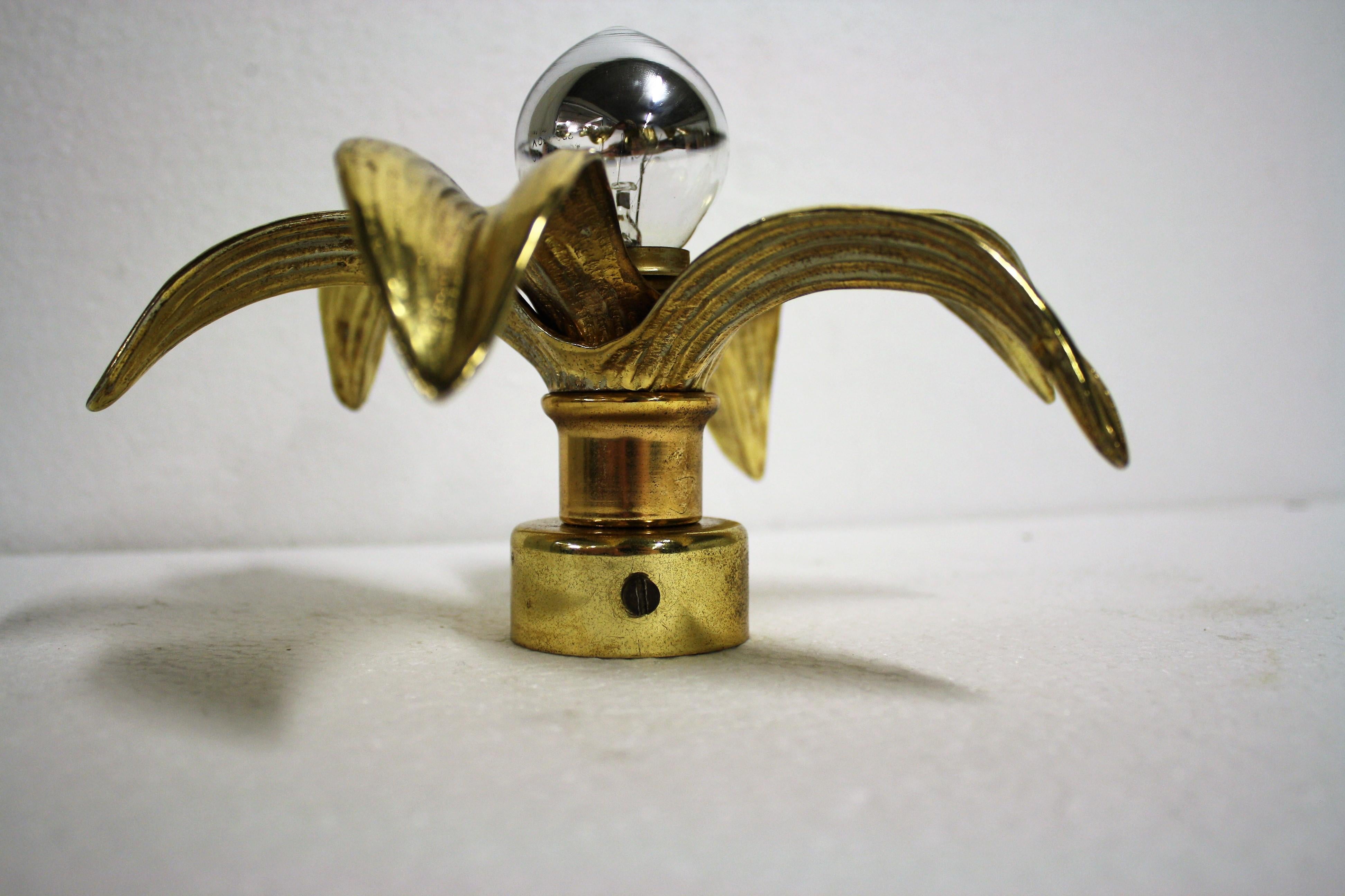Vintage Brass Flower Lamp, 1970s In Excellent Condition In HEVERLEE, BE