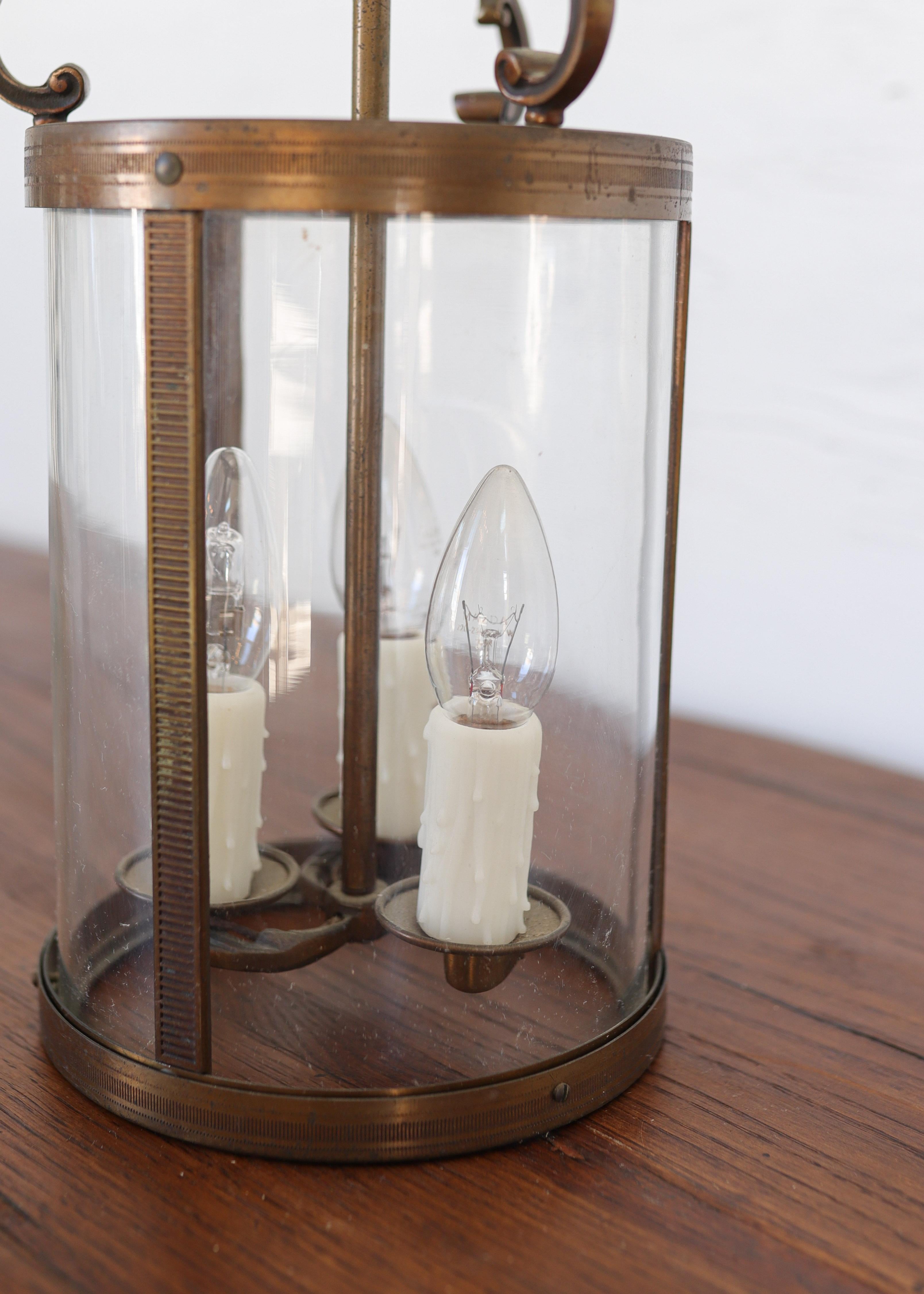 Vintage Messing Französisch Laterne, neu verkabelt im Angebot 3