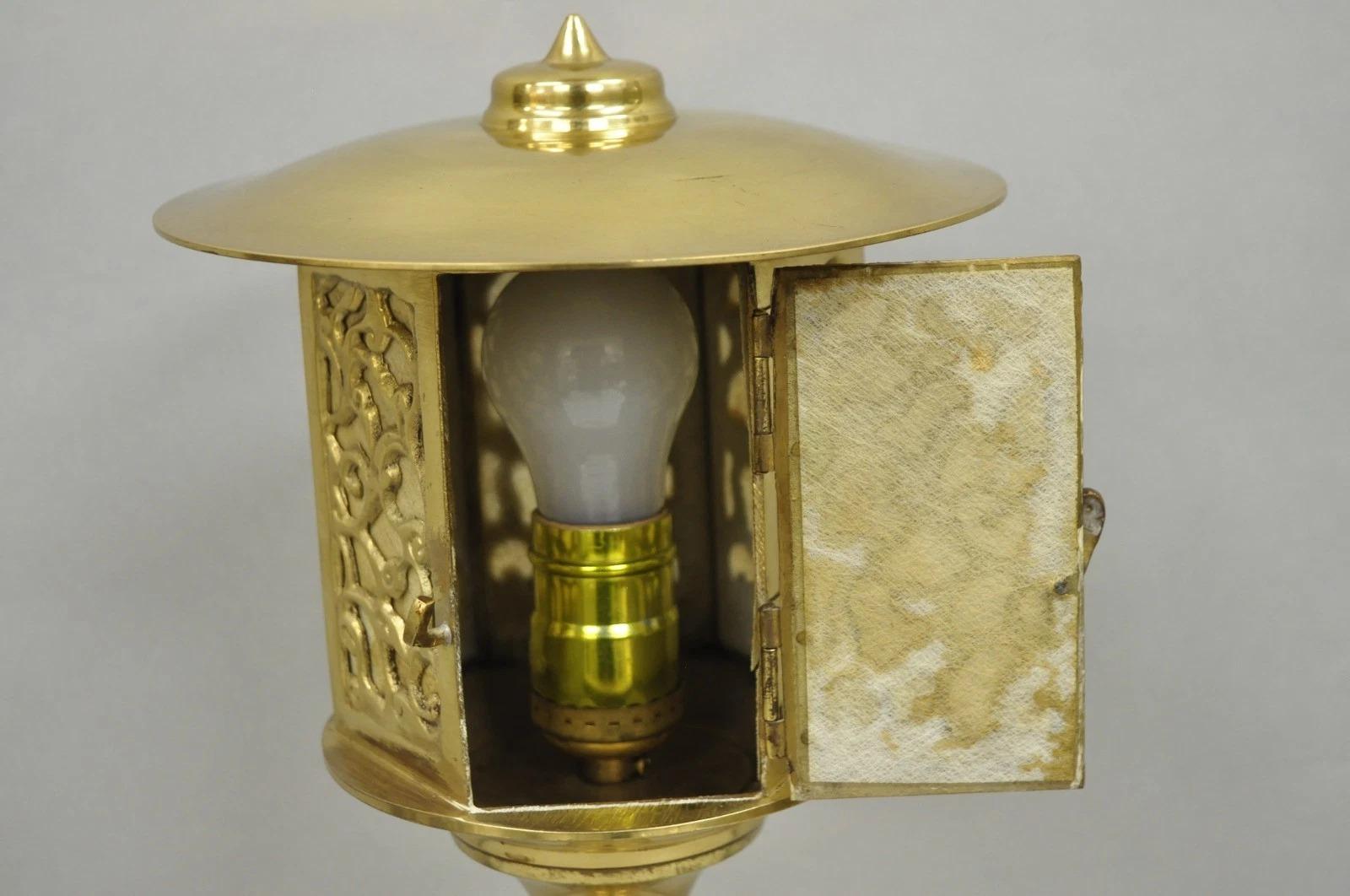 Vintage Brass Fretwork Japanese Lantern Small Chinoiserie Oriental Table Lamp For Sale 3