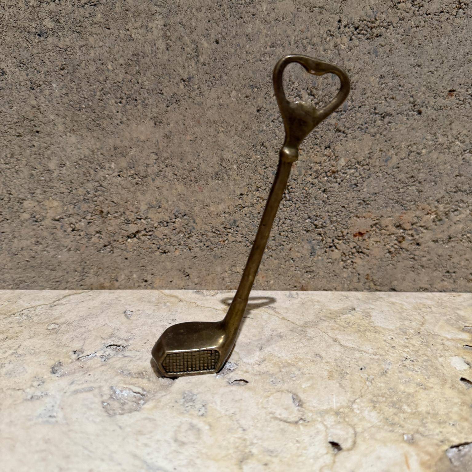Brass Golf Club Bottle Opener
5.75 x 3.25 x 1
Preowned vintage condition
Refer to images listed