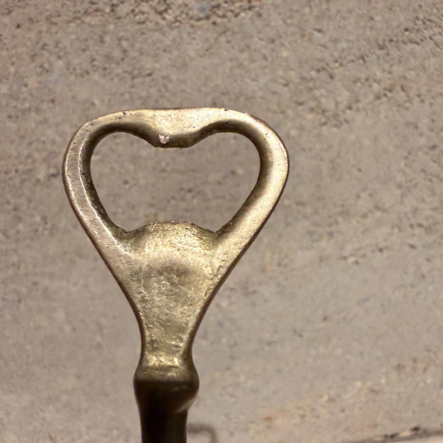 Vintage Brass Golf Club Bottle Opener In Good Condition For Sale In Chula Vista, CA