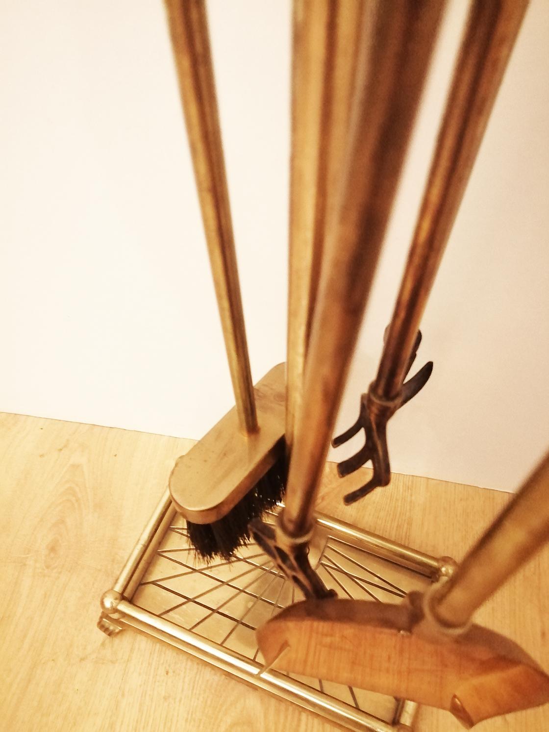 Fireplace Tools polished brass  Golf Sticks Form  Large French Mid-20th Century In Excellent Condition In Mombuey, Zamora