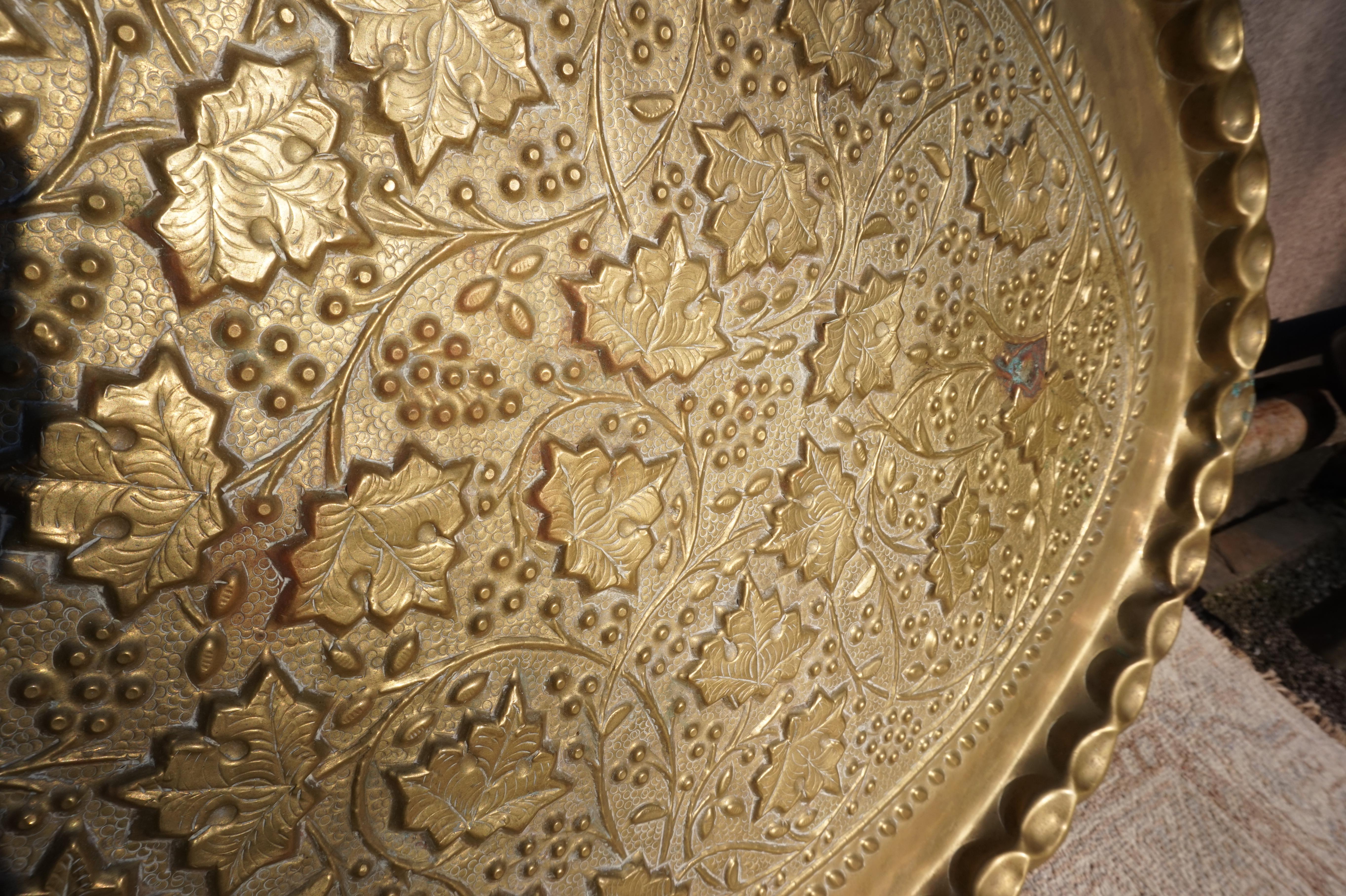Vintage Brass Hand Engraved British India Floral Extra Large Serving Platter For Sale 3
