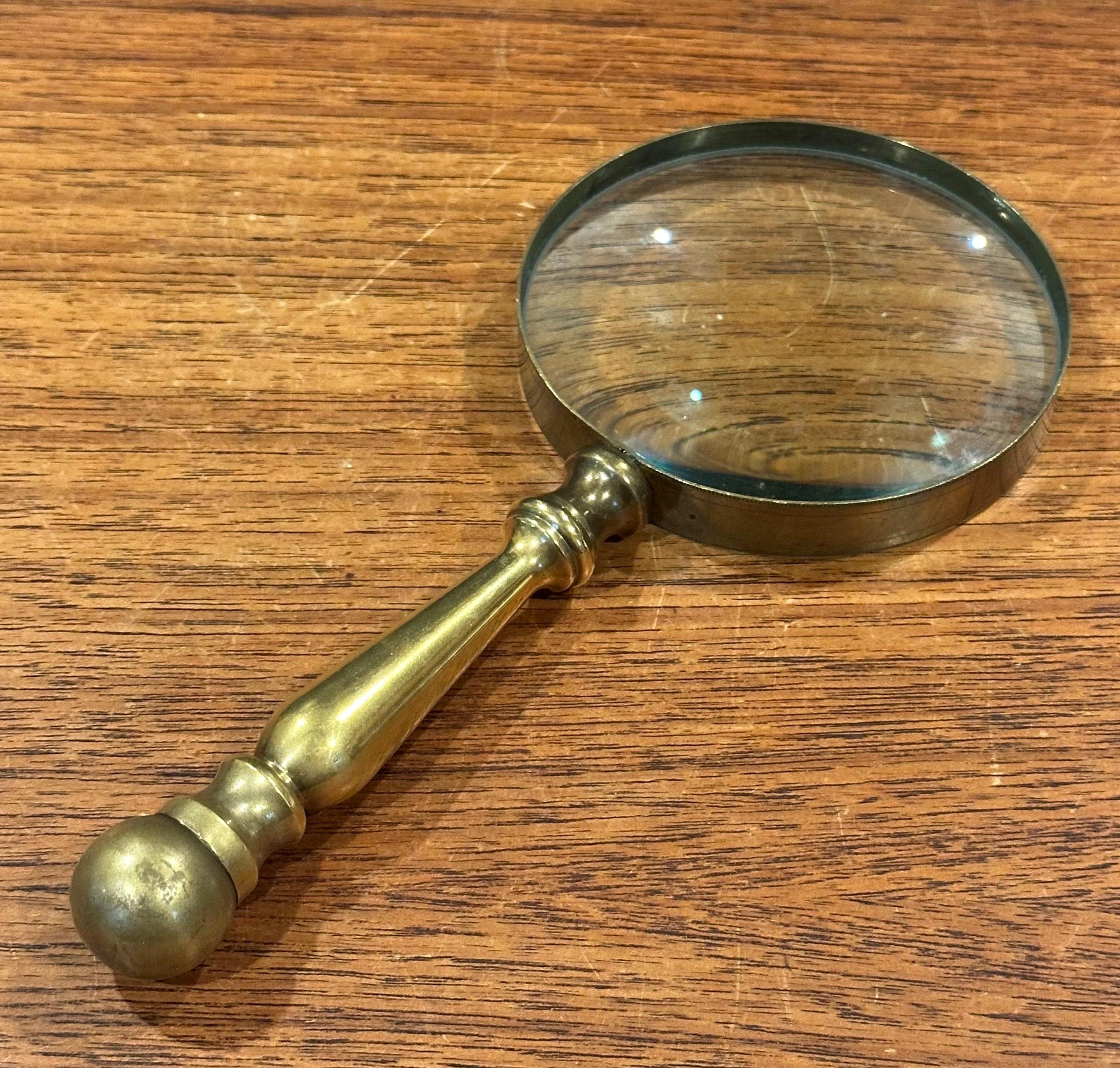 Vergrößerungsglas mit Messinggriff im Zustand „Gut“ im Angebot in San Diego, CA