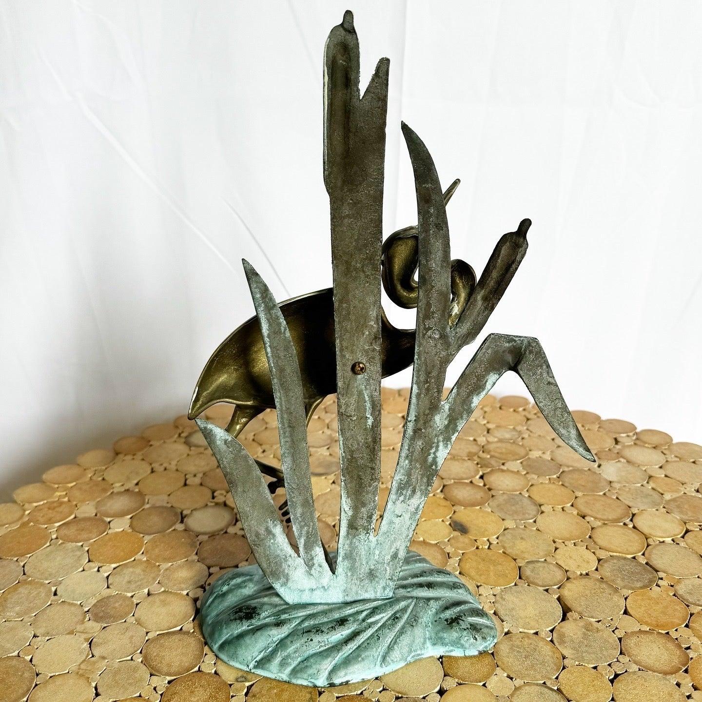 Escultura vintage de latón Garza/Egreta Indio