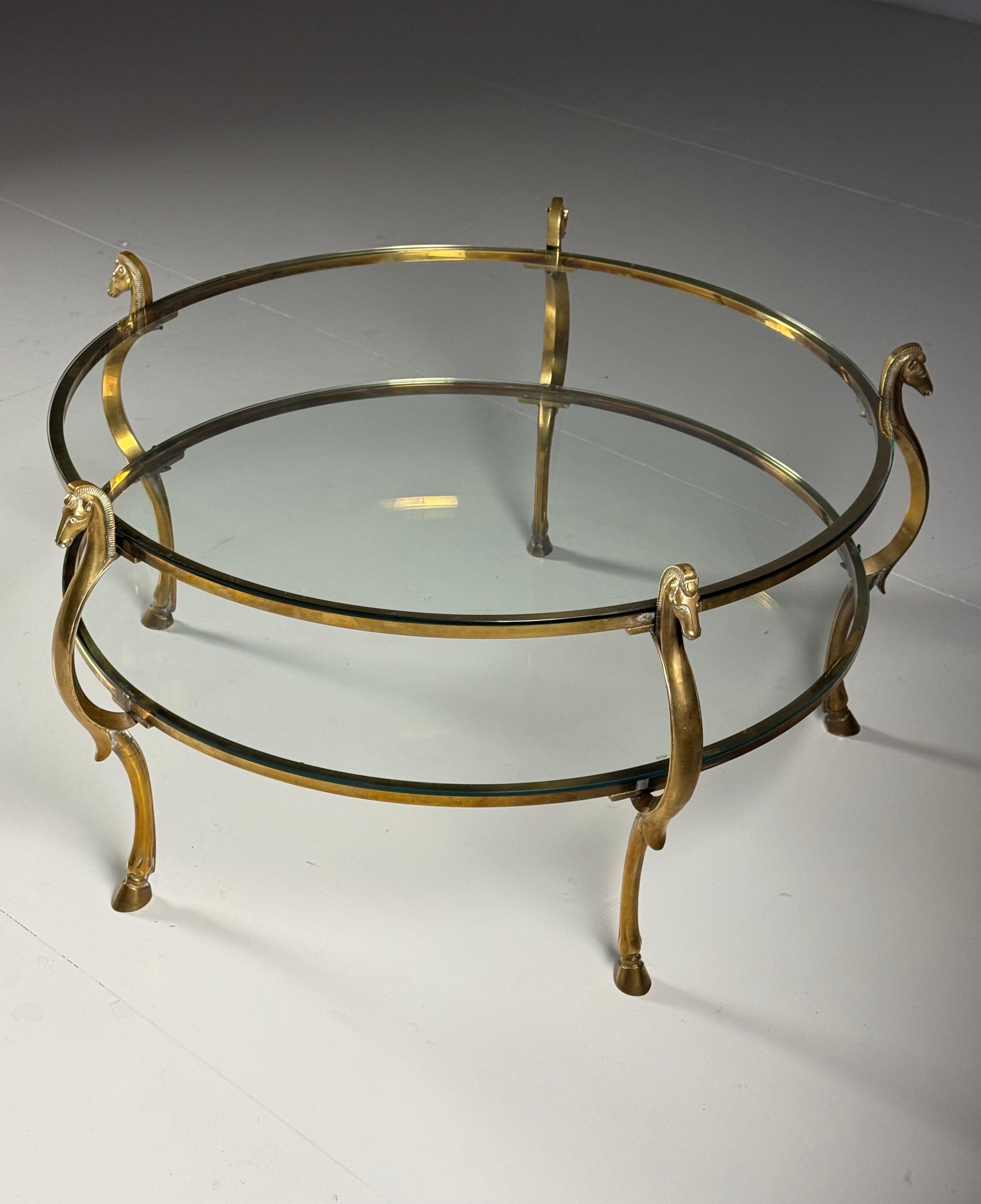 Table à café italienne en laiton avec têtes d'hippocampe vintage en vente 10