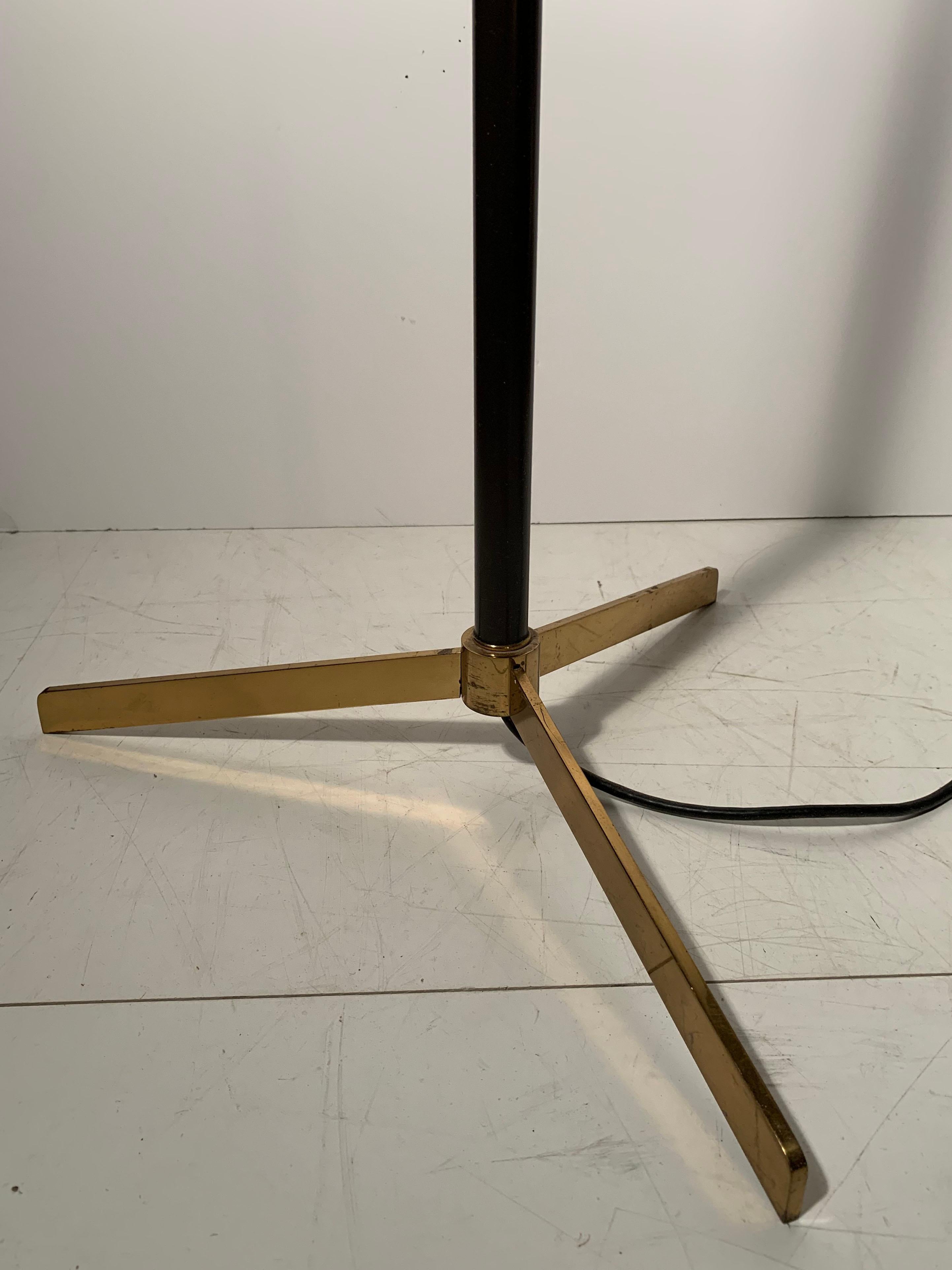 Vintage Brass Koch & Lowy Articulating Task Lamp In Good Condition For Sale In Chicago, IL
