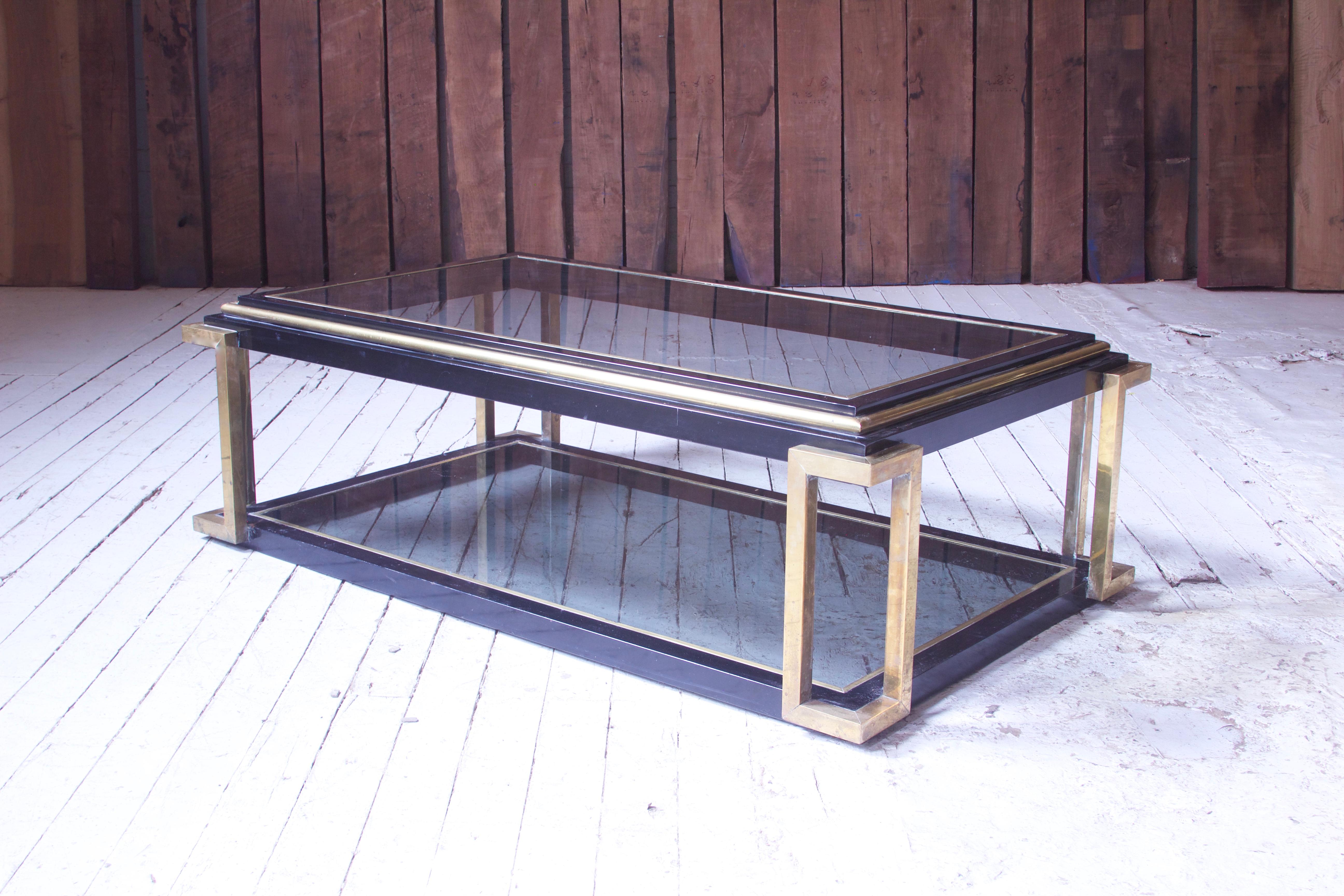 Vintage Brass & Lacquer Two-Tiered Coffee Table in the Style of Maison Jansen In Good Condition In Brooklyn, NY