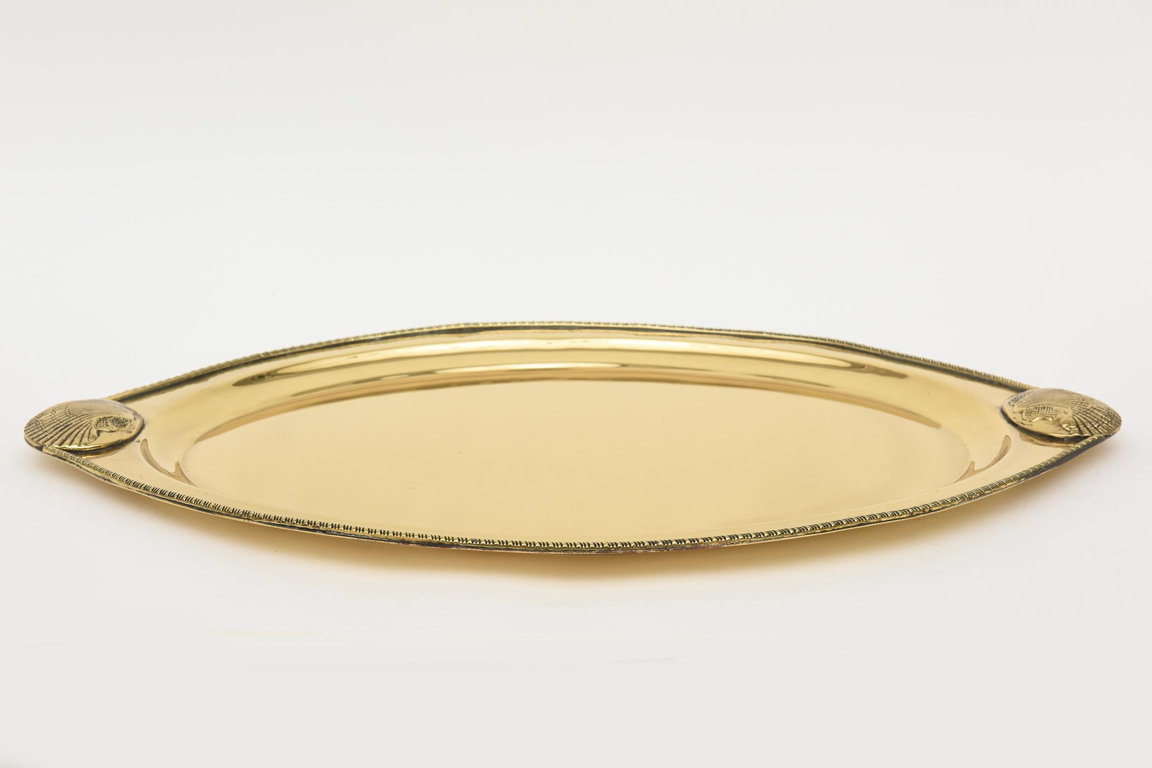 Vintage Brass Large Oval Shell Design Tray Barware For Sale 2