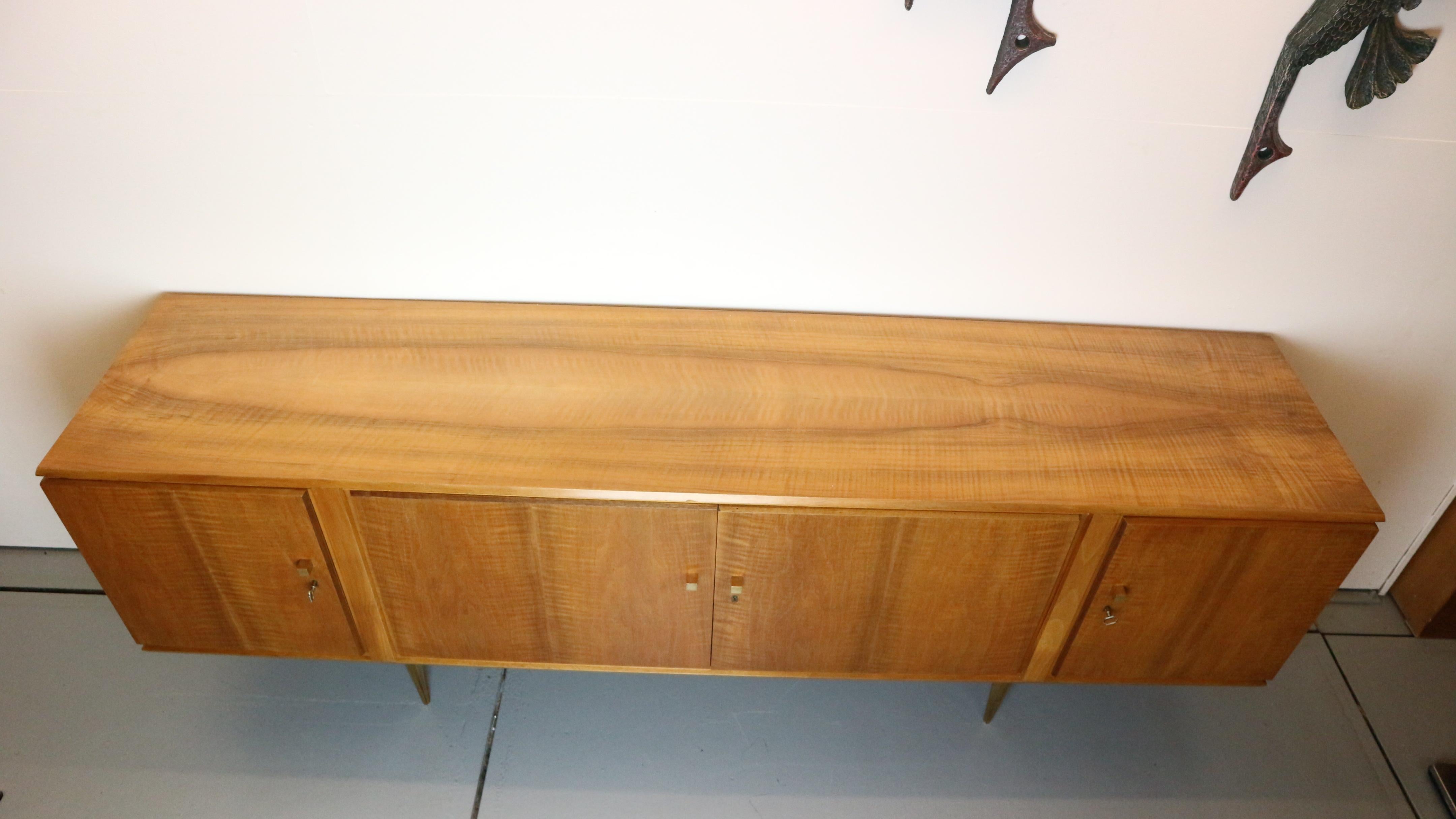 Vintage brass / light wood exclusive sideboard with drawers and shelves, 1960s In Good Condition For Sale In The Hague, NL