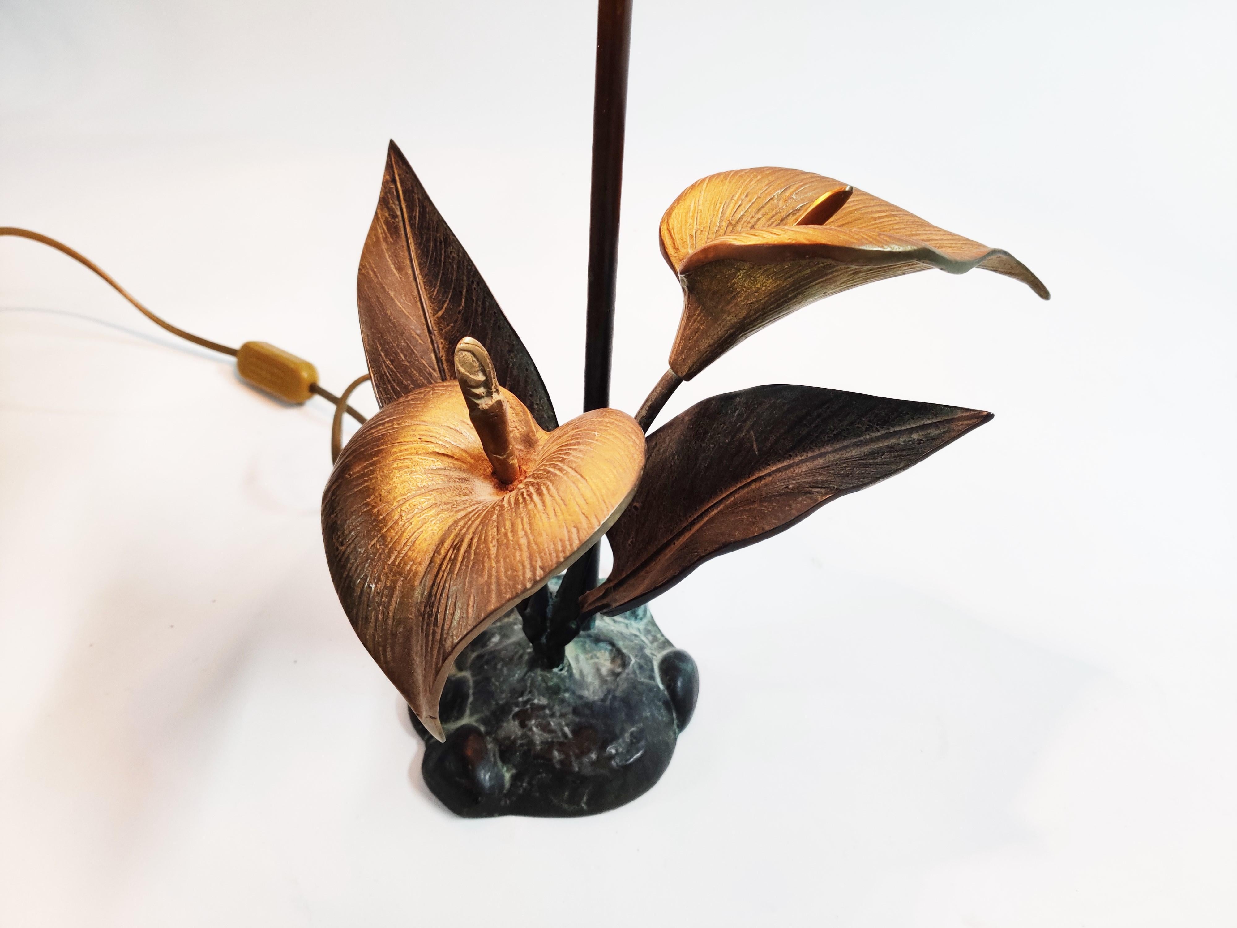 French Vintage Brass Lily Flower Table Lamp, 1970s