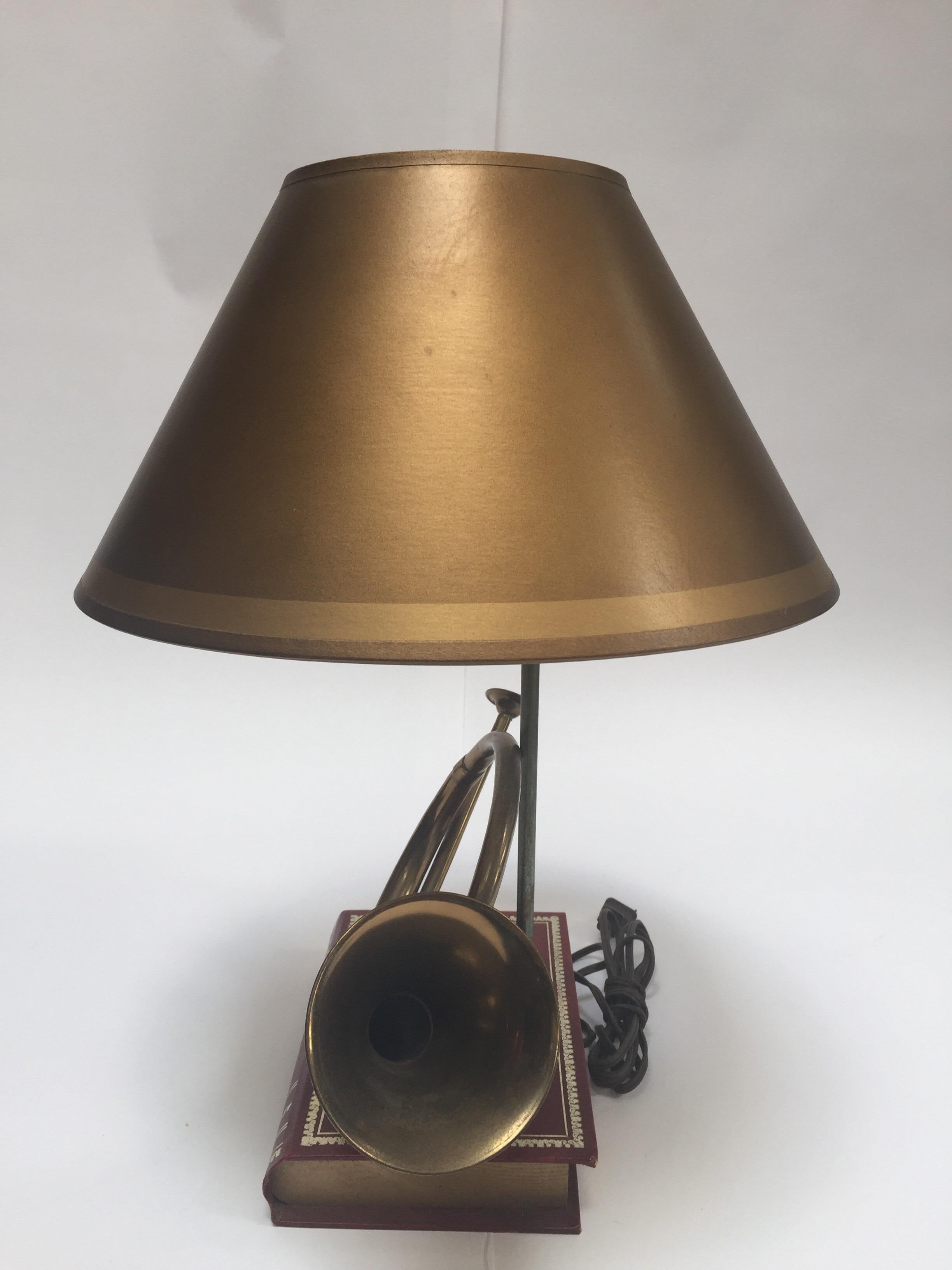 Hand-Crafted Vintage Brass Looped Hunter's Horn Bugle Made into a Table Lamp by Robert Abbey For Sale