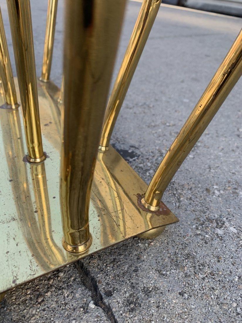 Vintage Brass Magazine Rack in the Dorothy Thorpe Style In Good Condition In Los Angeles, CA