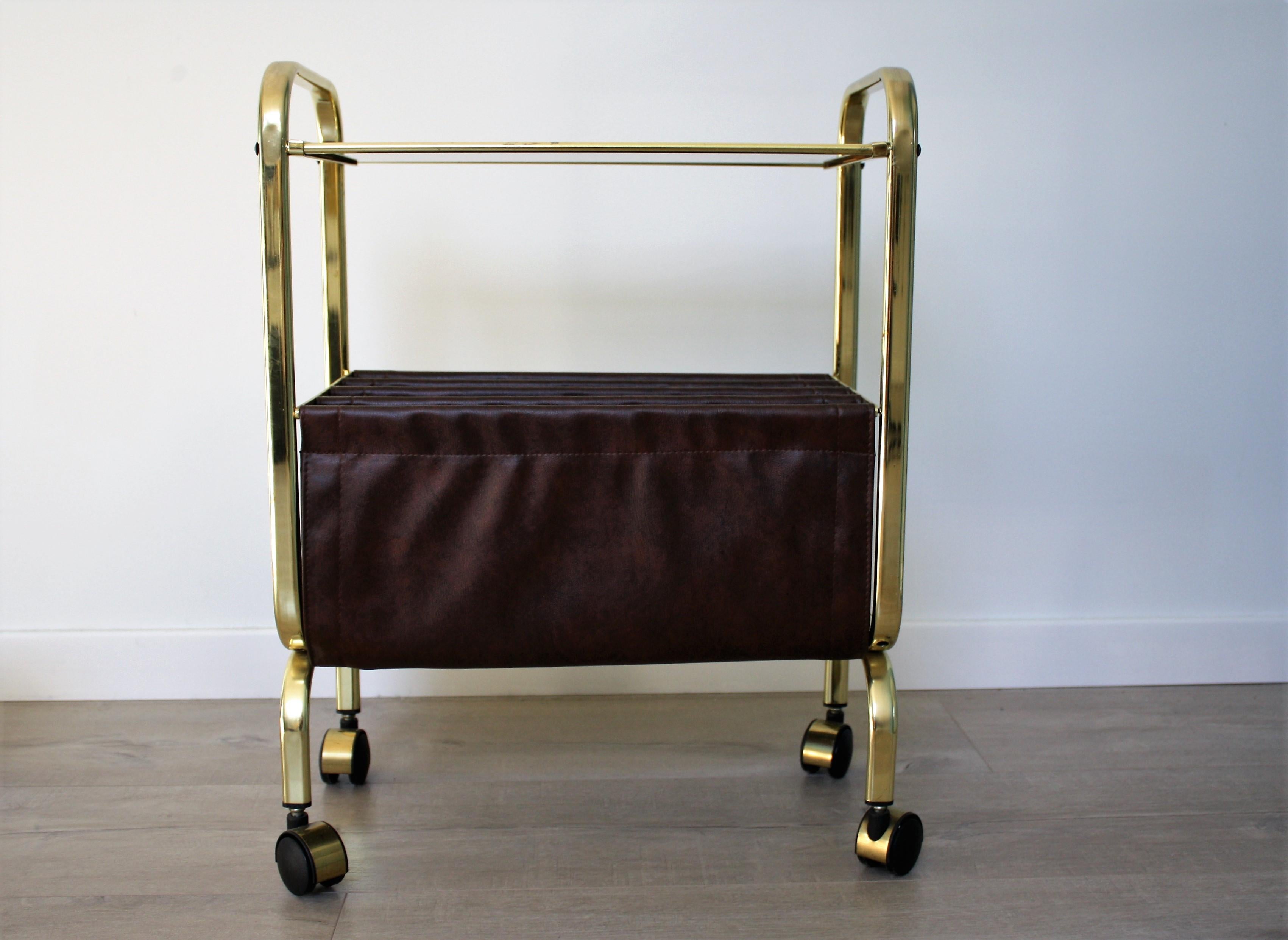 Vintage Brass Magazine Rack or Side Table with Glass, 1970s Belgium In Good Condition In HEVERLEE, BE