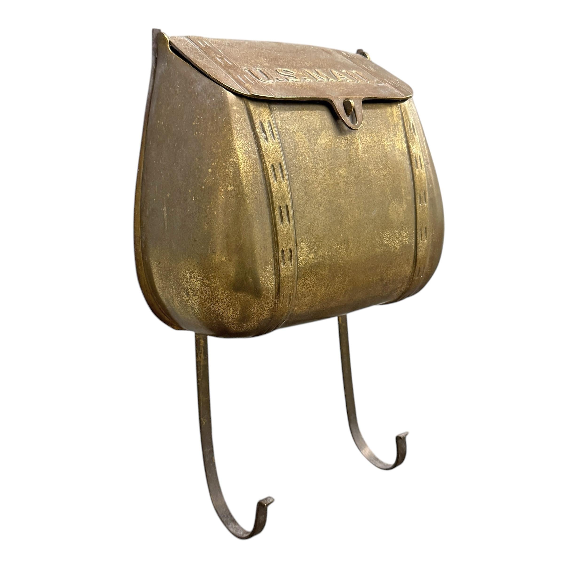 Vintage Brass Mailbag Mailbox In Good Condition In Chicago, IL