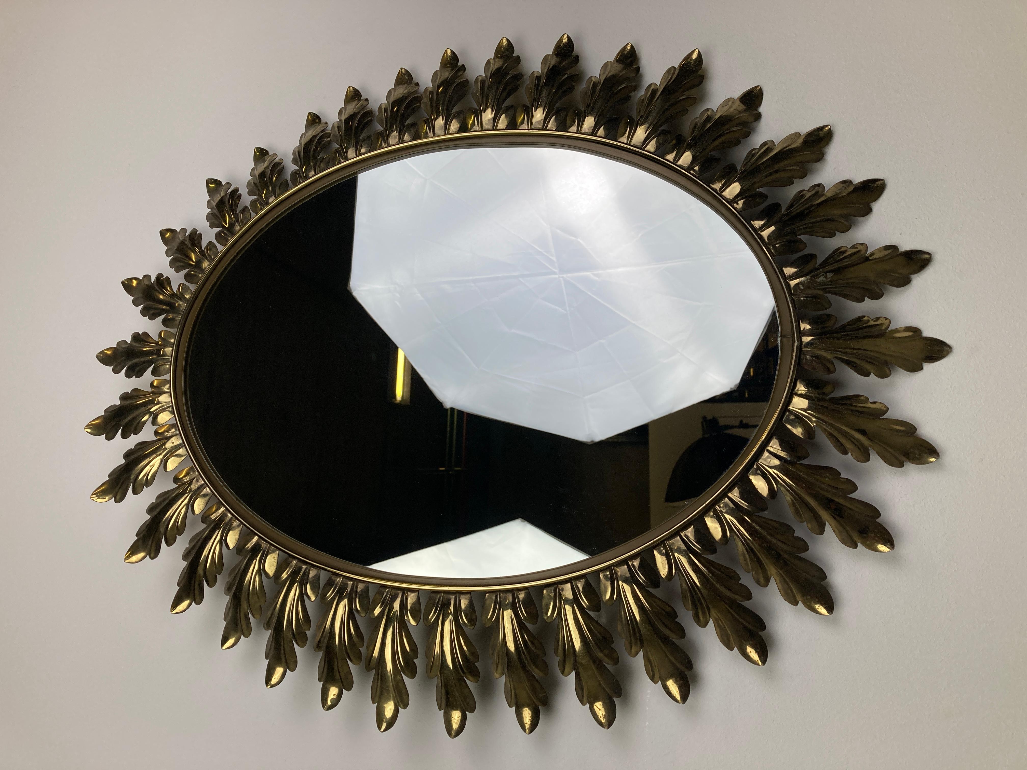 Vintage brass mirror 1970s In Excellent Condition For Sale In HEVERLEE, BE