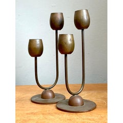 Bougeoirs modernistes vintage en laiton - Une paire
