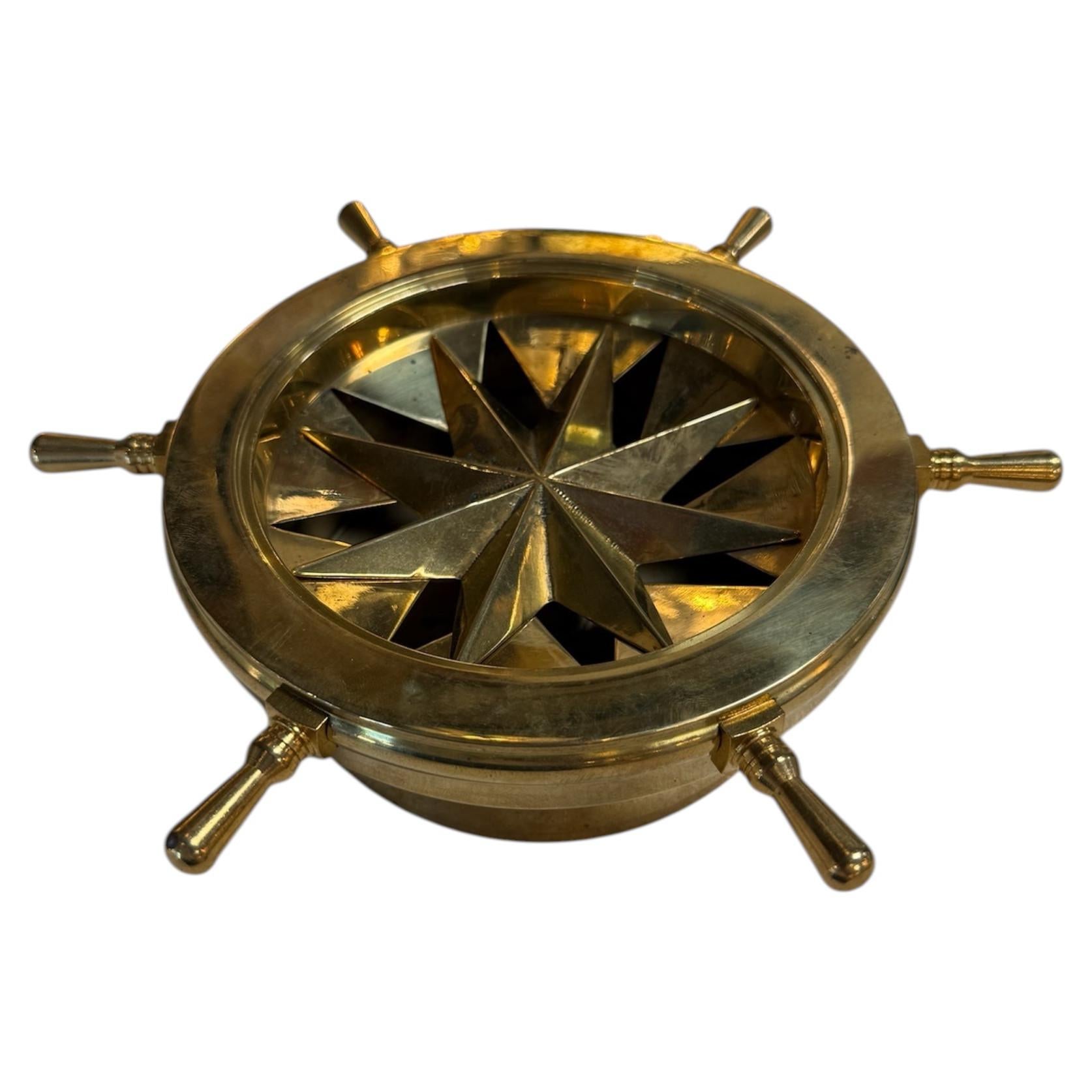 Posacenere a ruota di nave nautica in ottone vintage