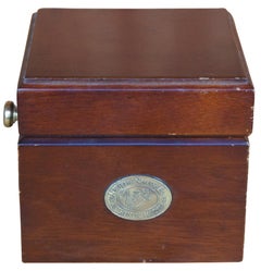 Chronometer-Kastenuhr für nautische Schiffe aus Messing, Navigar Necesse Martime
